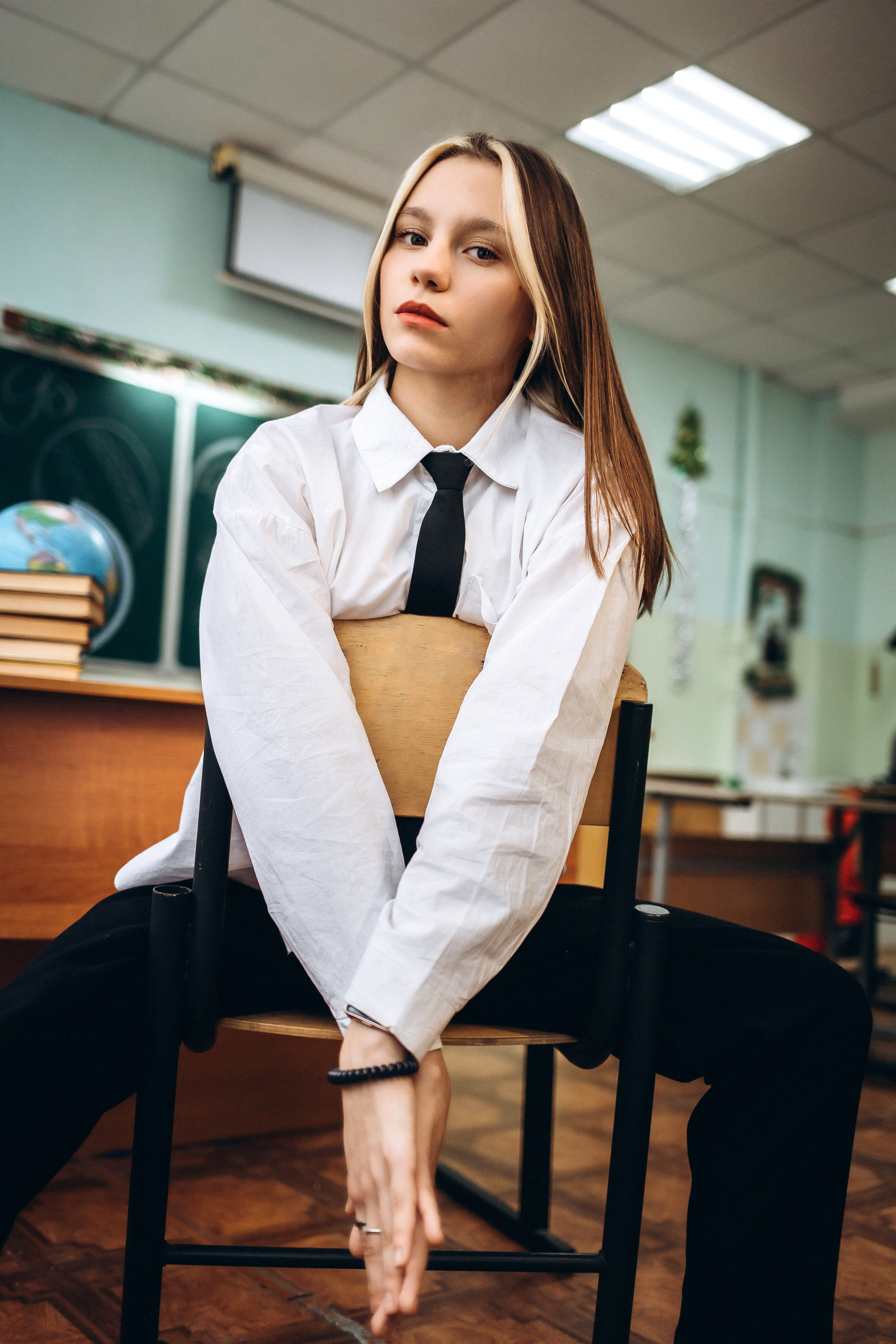 Выпускной класс на альбомы в школе. Портретный и семейный фотограф в Саратове Елена Шустова