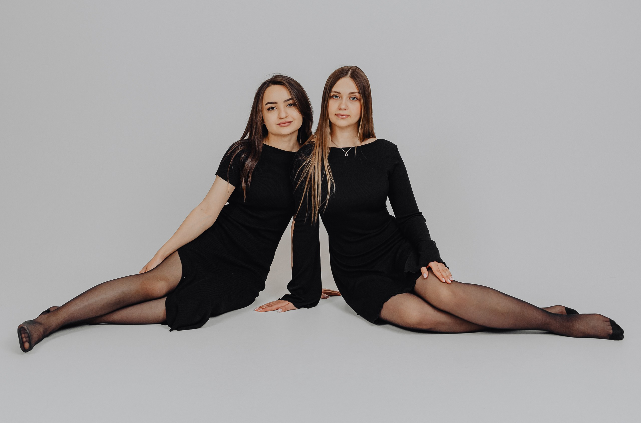 Даша и Айнура. ФОТОГРАФ ~ Виктория Ивченко ~ Старый Оскол