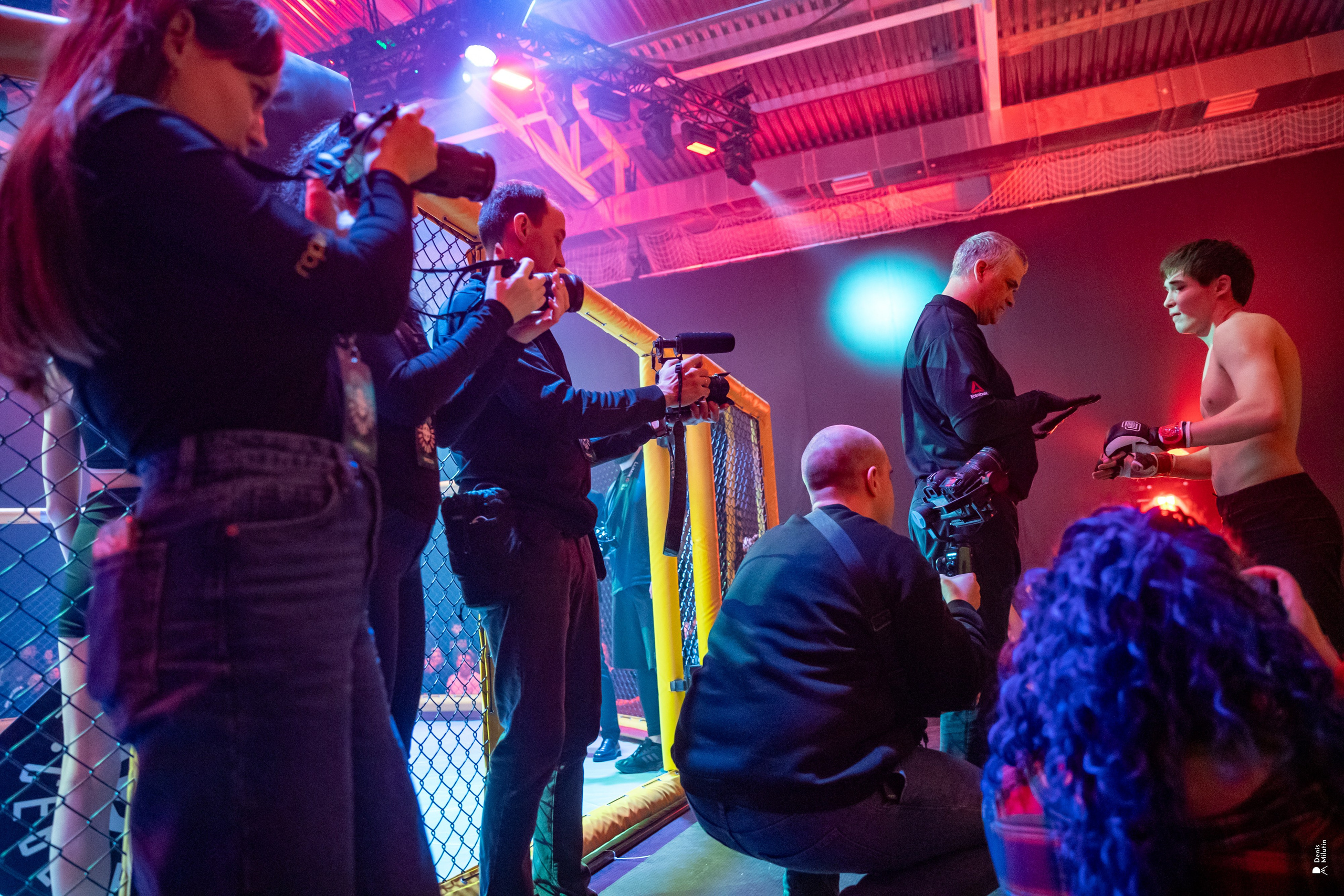 Бои в клетке «Северный Воин». Портретный фотограф Денис Милютин