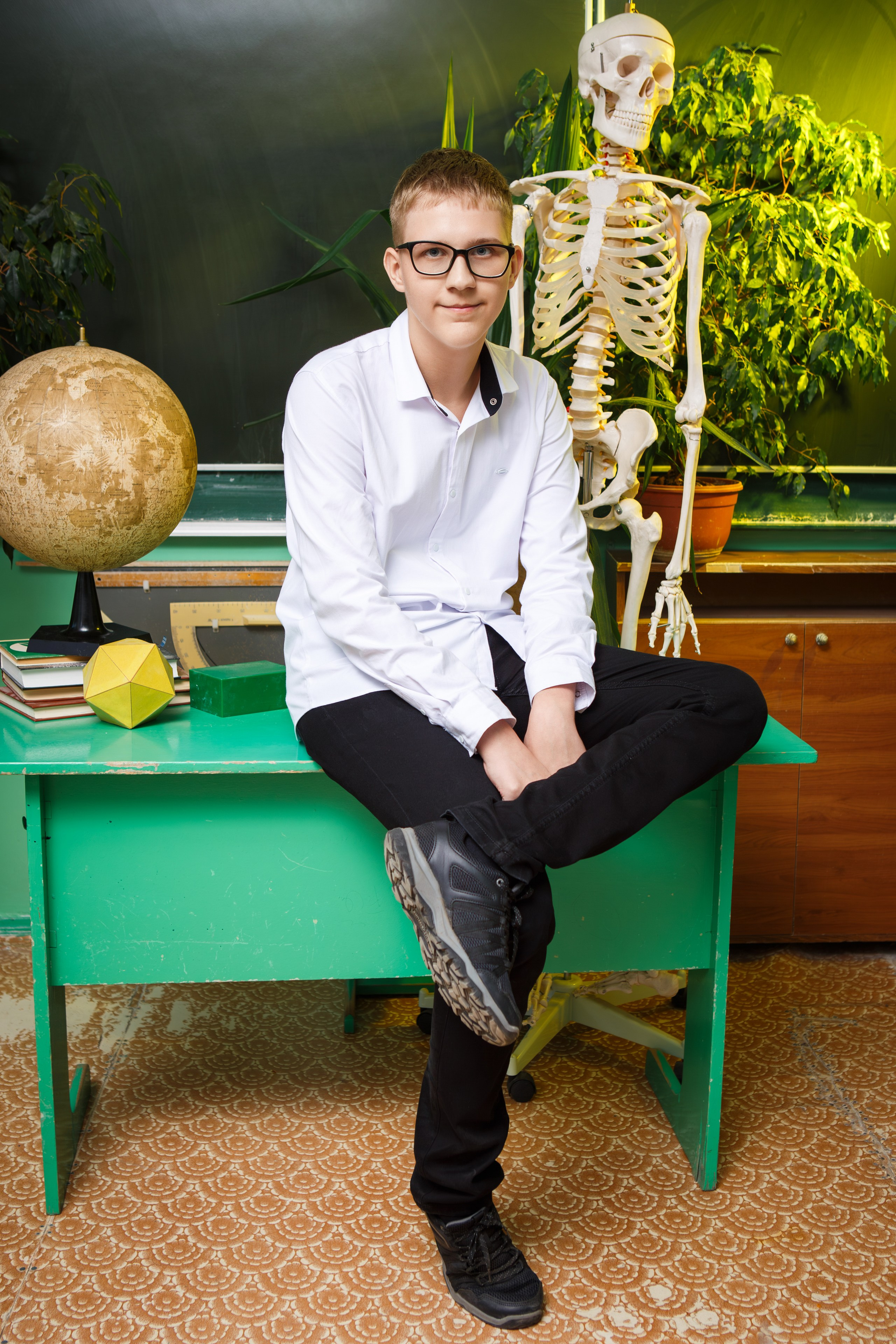 ПОРТРЕТНАЯ ФОТОСЕССИЯ В КЛАССЕ ДЛЯ 9 КЛАССОВ. ТВОЙ АЛЬБОМ / ТВОИ ПРАВИЛА