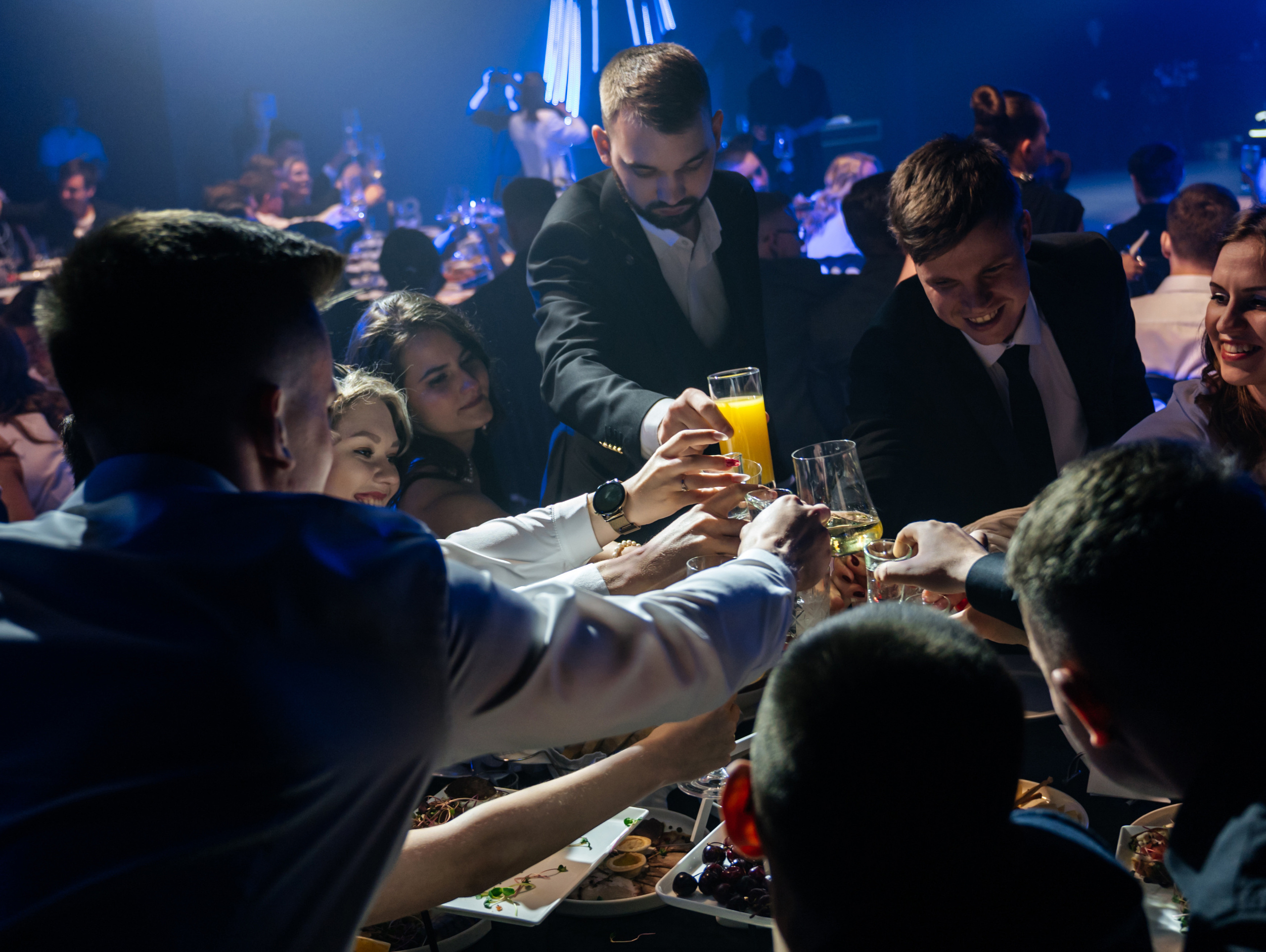 KONSTMOS 🌌. Свадебный фотограф и видеограф в Тольятти, Самаре и Москве — Арзу Магеррамов