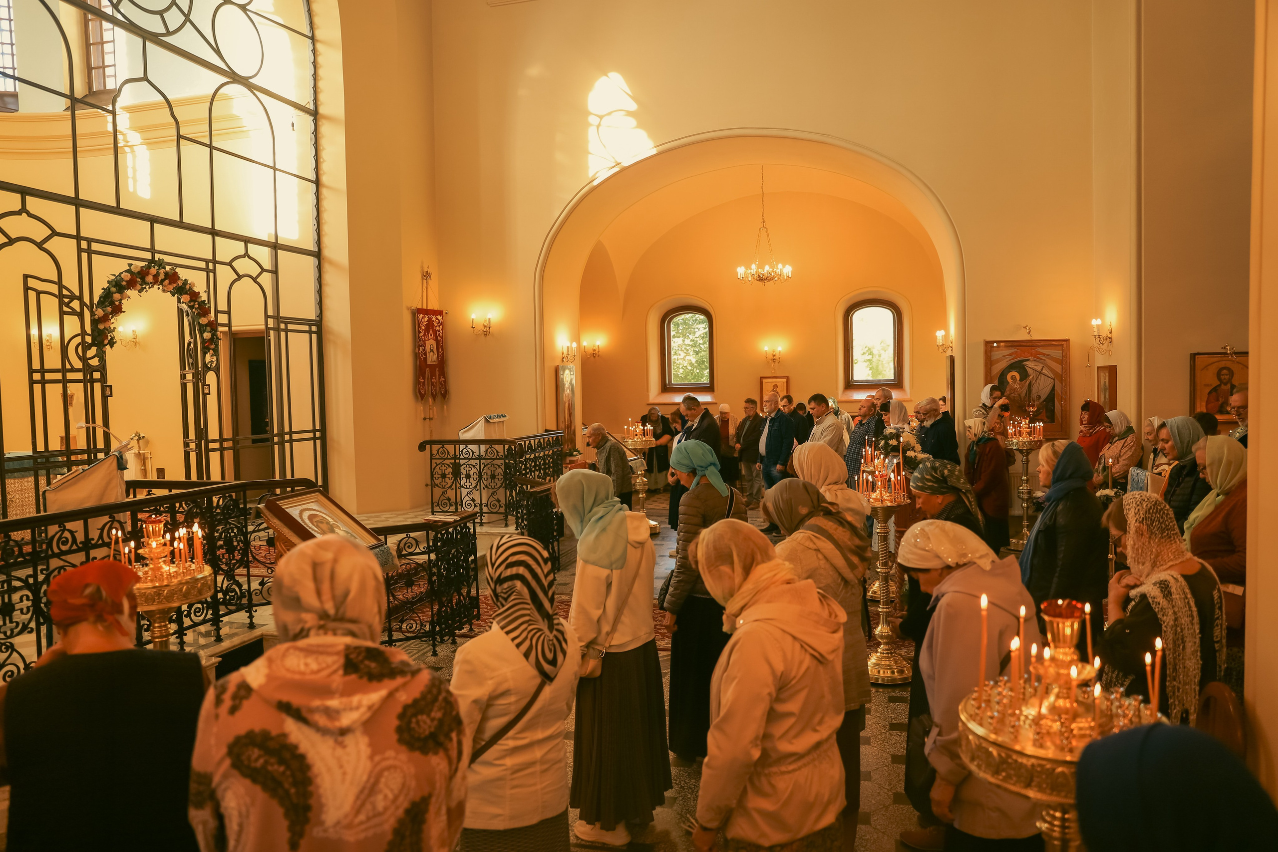 Служба в церкви