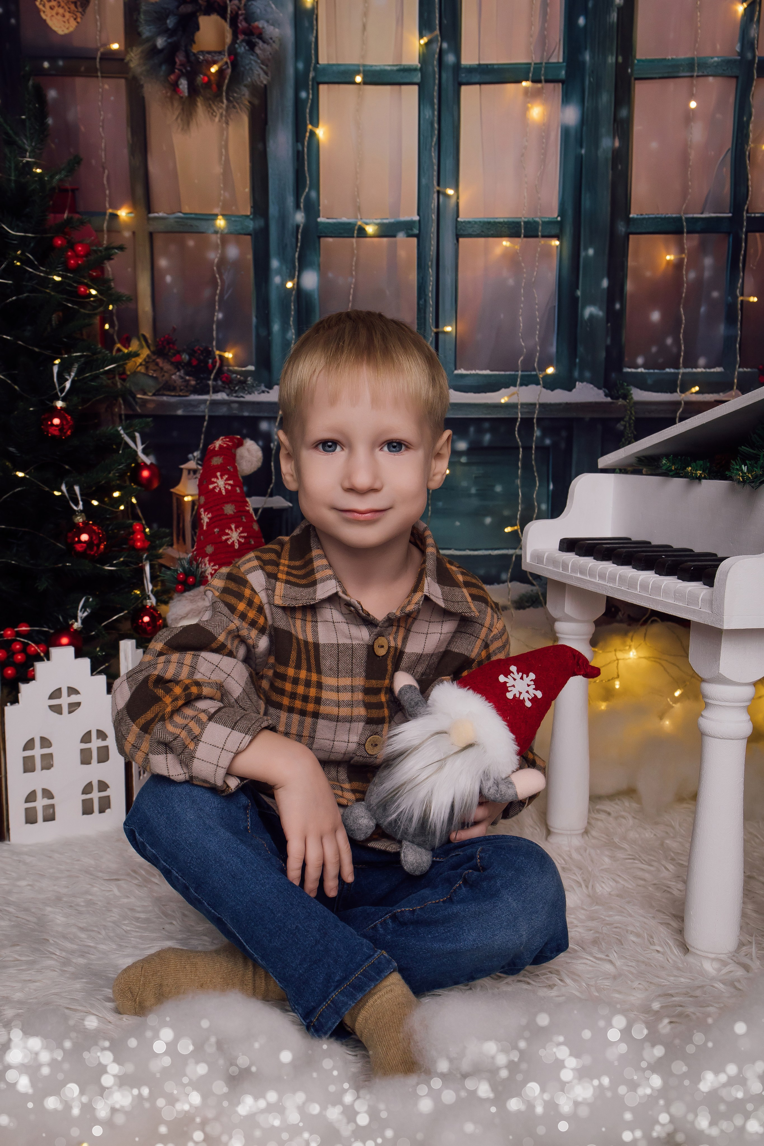 Олеся с семьей Новогодняя