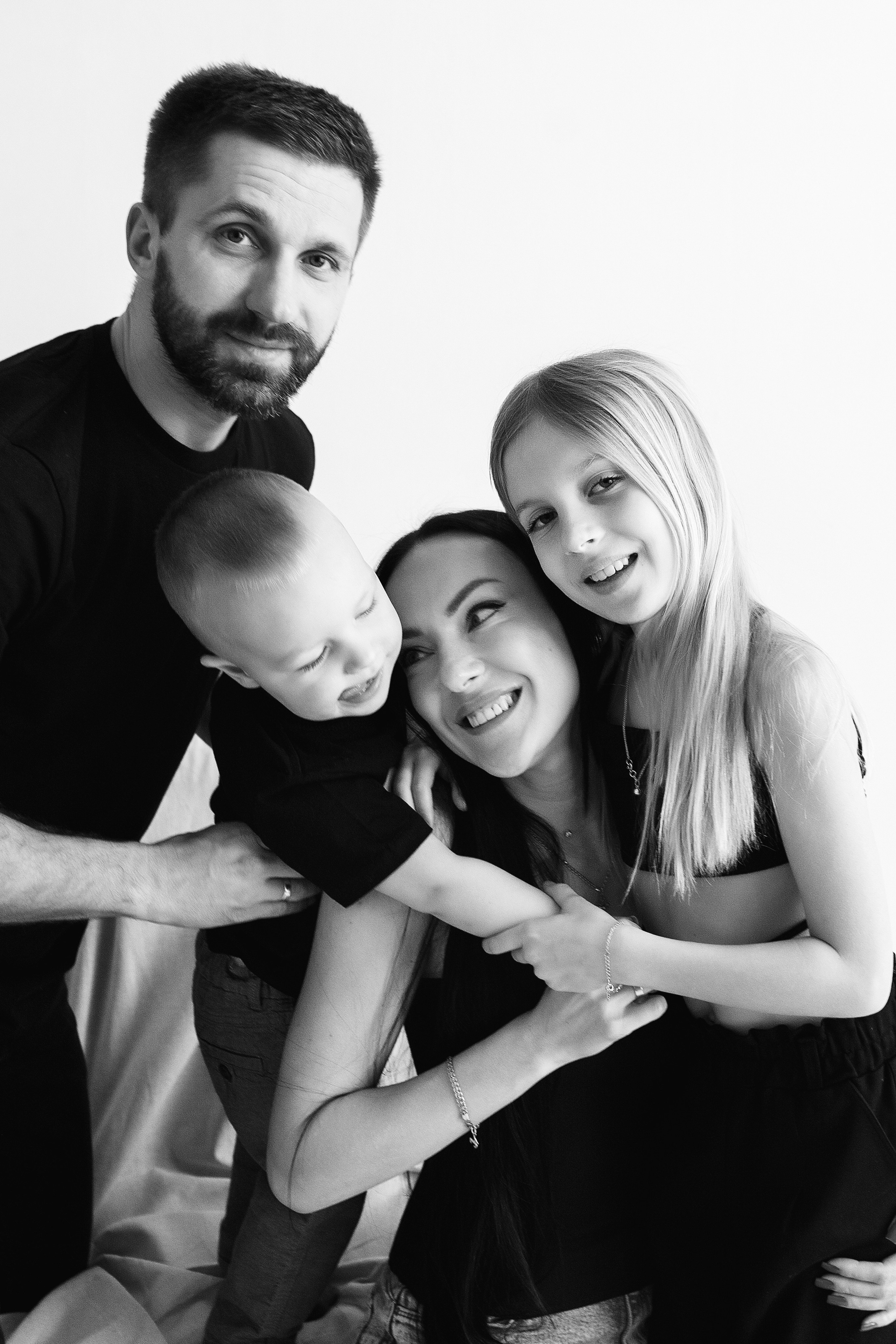 ЧБ серия. Фотограф новорожденных Оксана Полевская