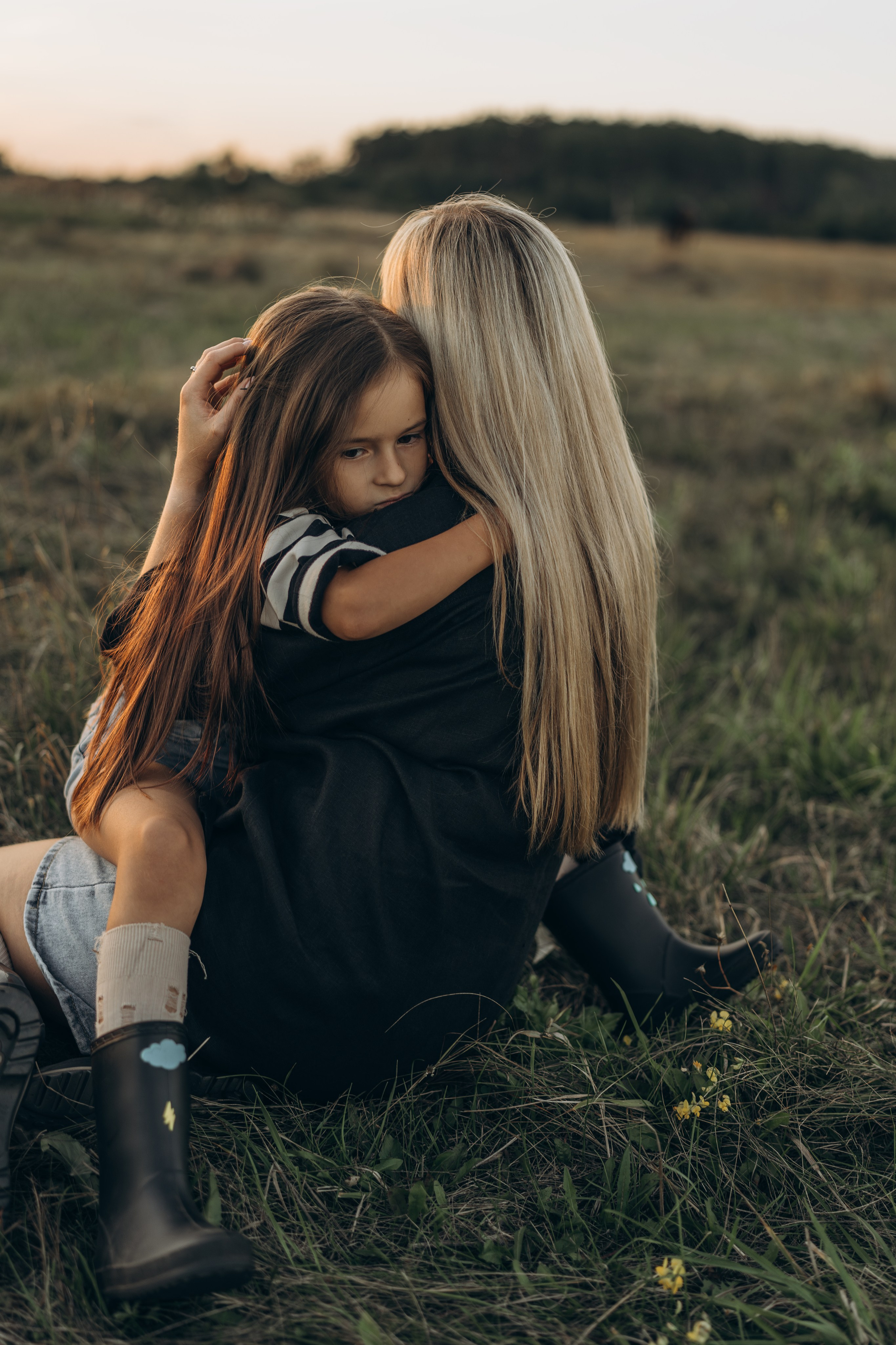 Детство, лошади, природа. Семейный фотограф Москва. Фотограф беременности и материнства Москва