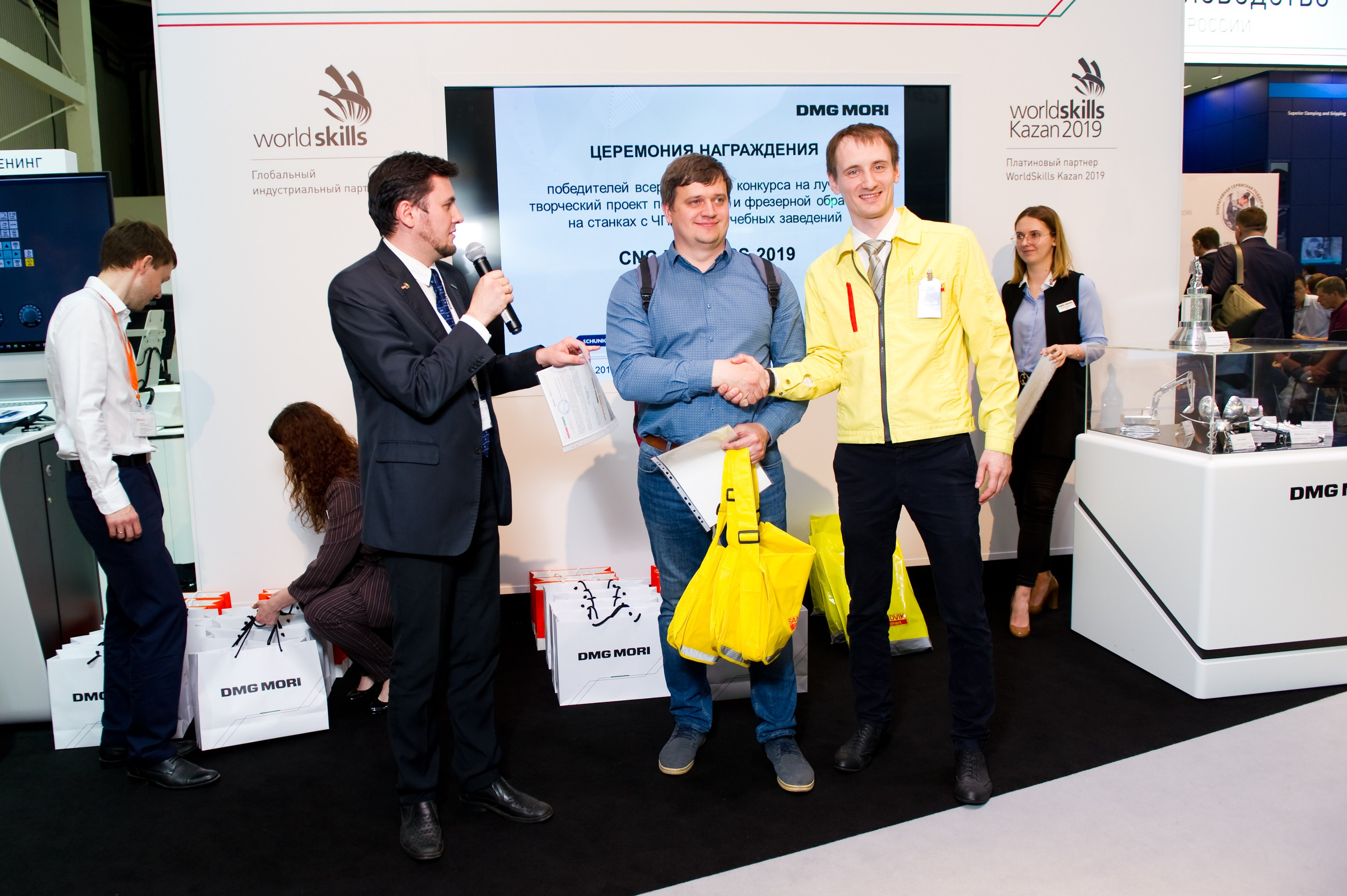 Работа Sandvik на выставке «Металлообработка». Репортажный фотограф и видеограф Слава Думчев. Тимбилдинги, отчетники, корпоративы