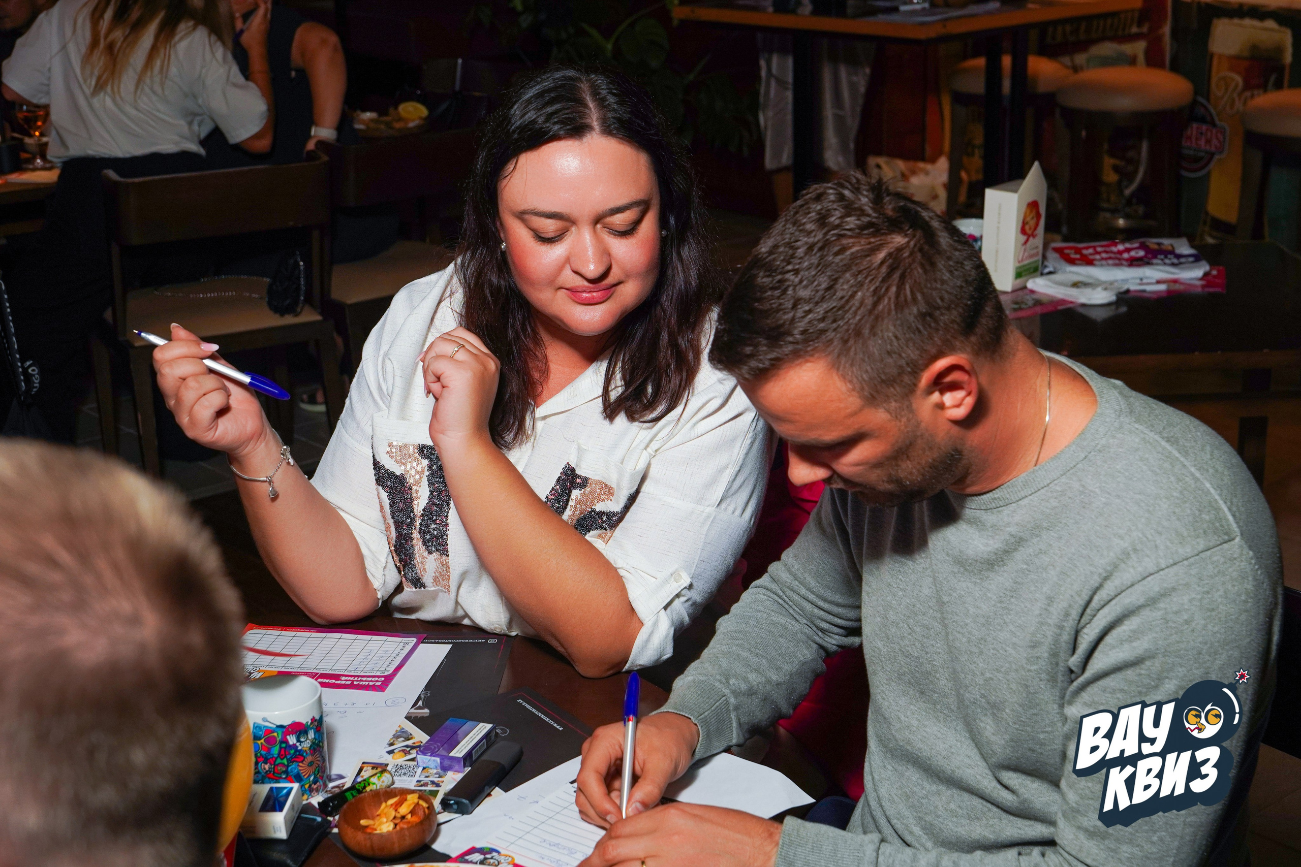 WOW QUIZ DUBAI. Фото | Видео Контент Мишель Ватаманюк