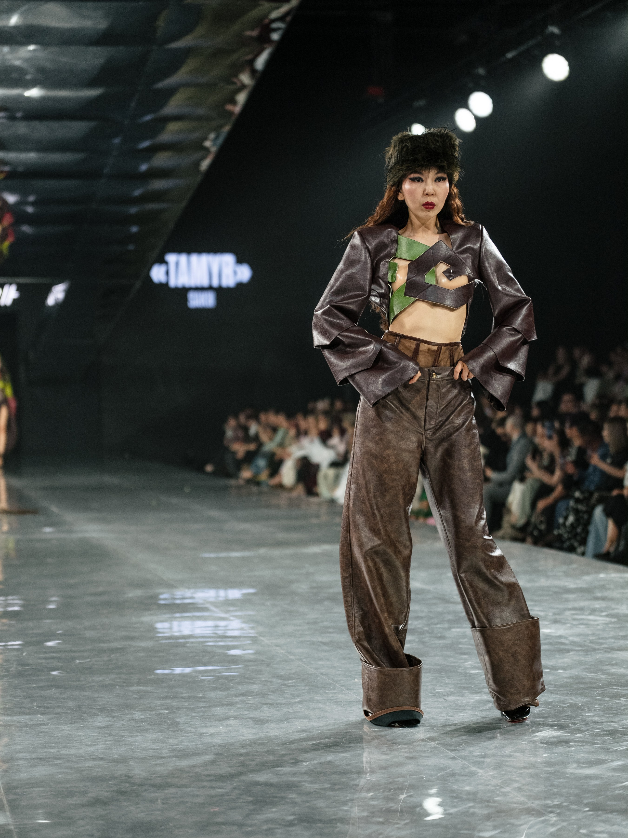Visa Fashion Week SAKH. Сайт Алматинского НЮ АРТ, будуар и фэшн фотографа Дениса Карпенко