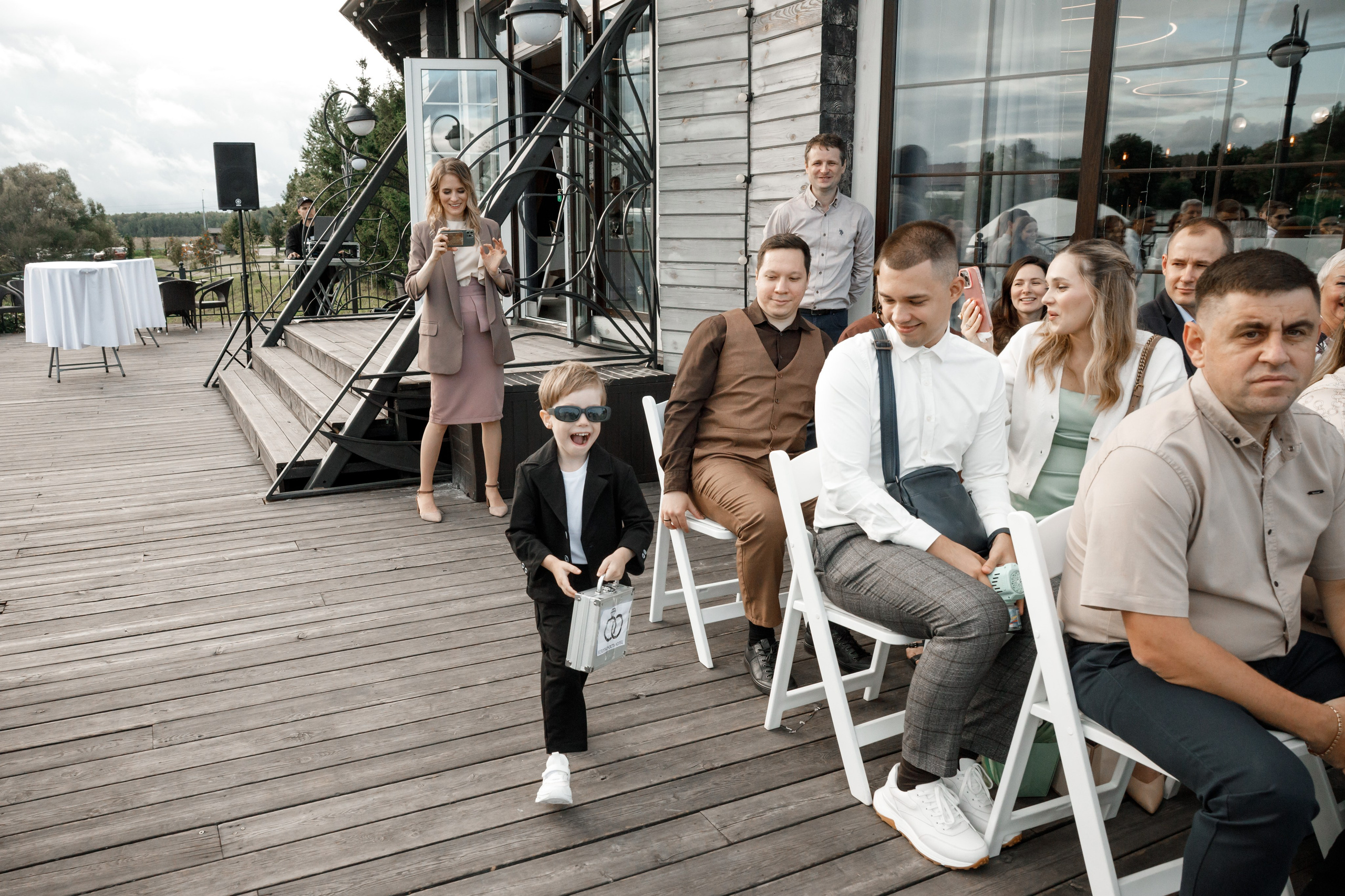 Регистрация в отеле Fish Point, ЗАГС Бутово, прогулка в Остафьево. Свадебный и репортажный фотограф (Москва, Королев и другие)