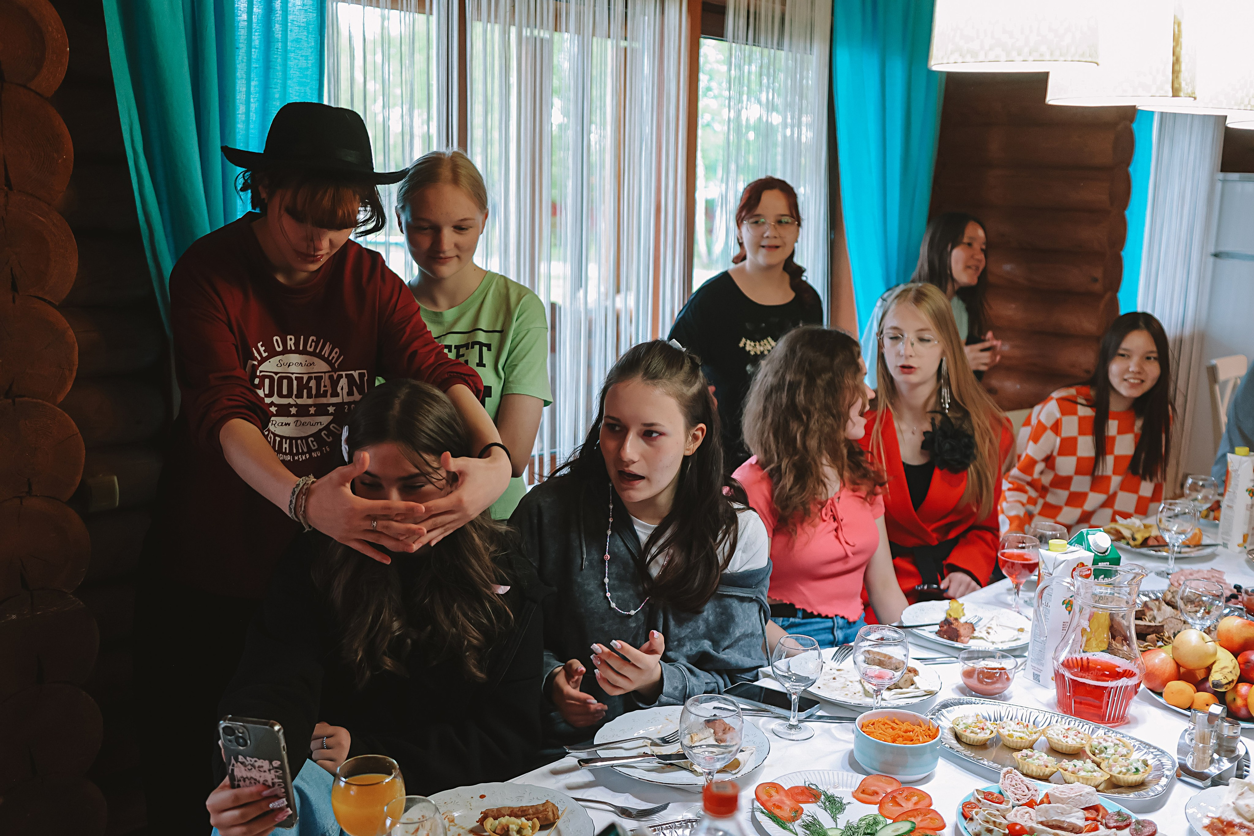 Последний звонок. Семейный фотограф Тюмень, фотограф на роды Салмина Мария