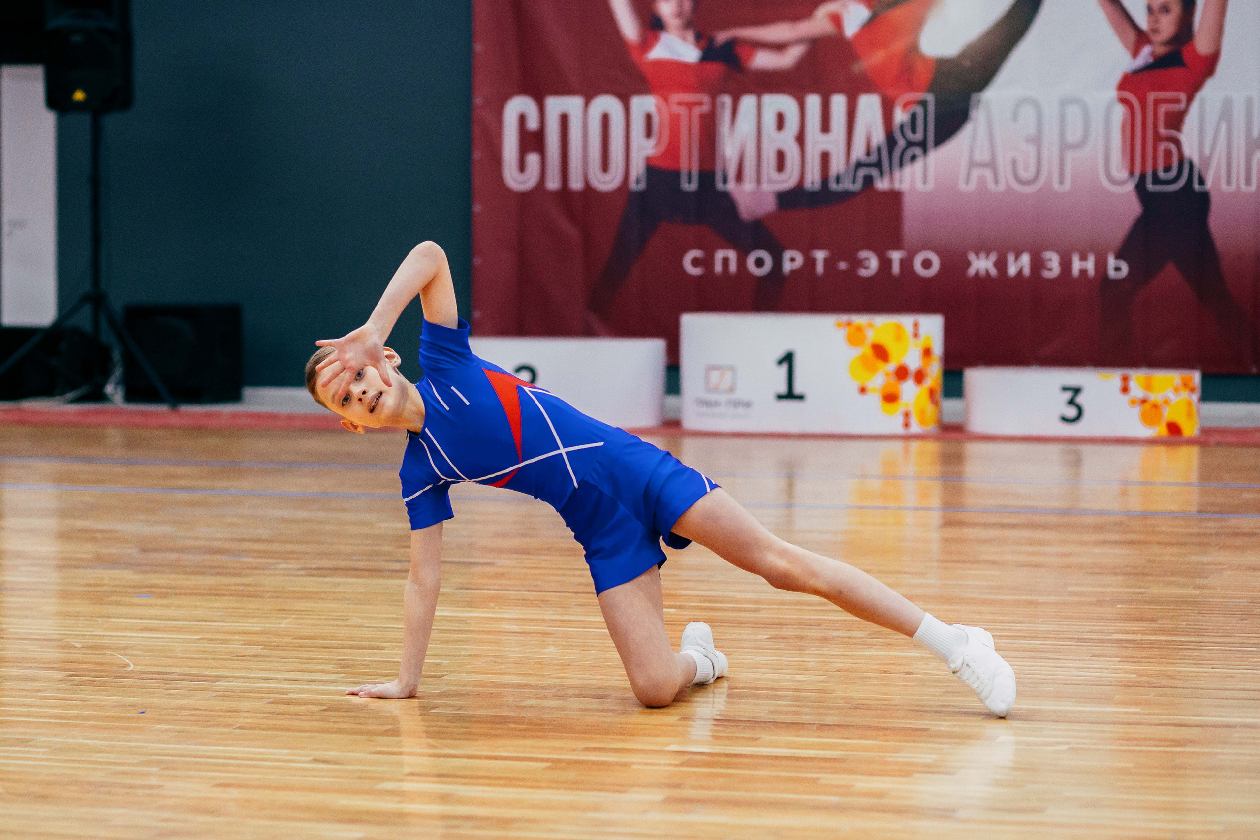 Соревнования по спортивной аэробике. Воронеж. Декабрь 2022. Спортивный фотограф Александр Васильев. RG и AGG