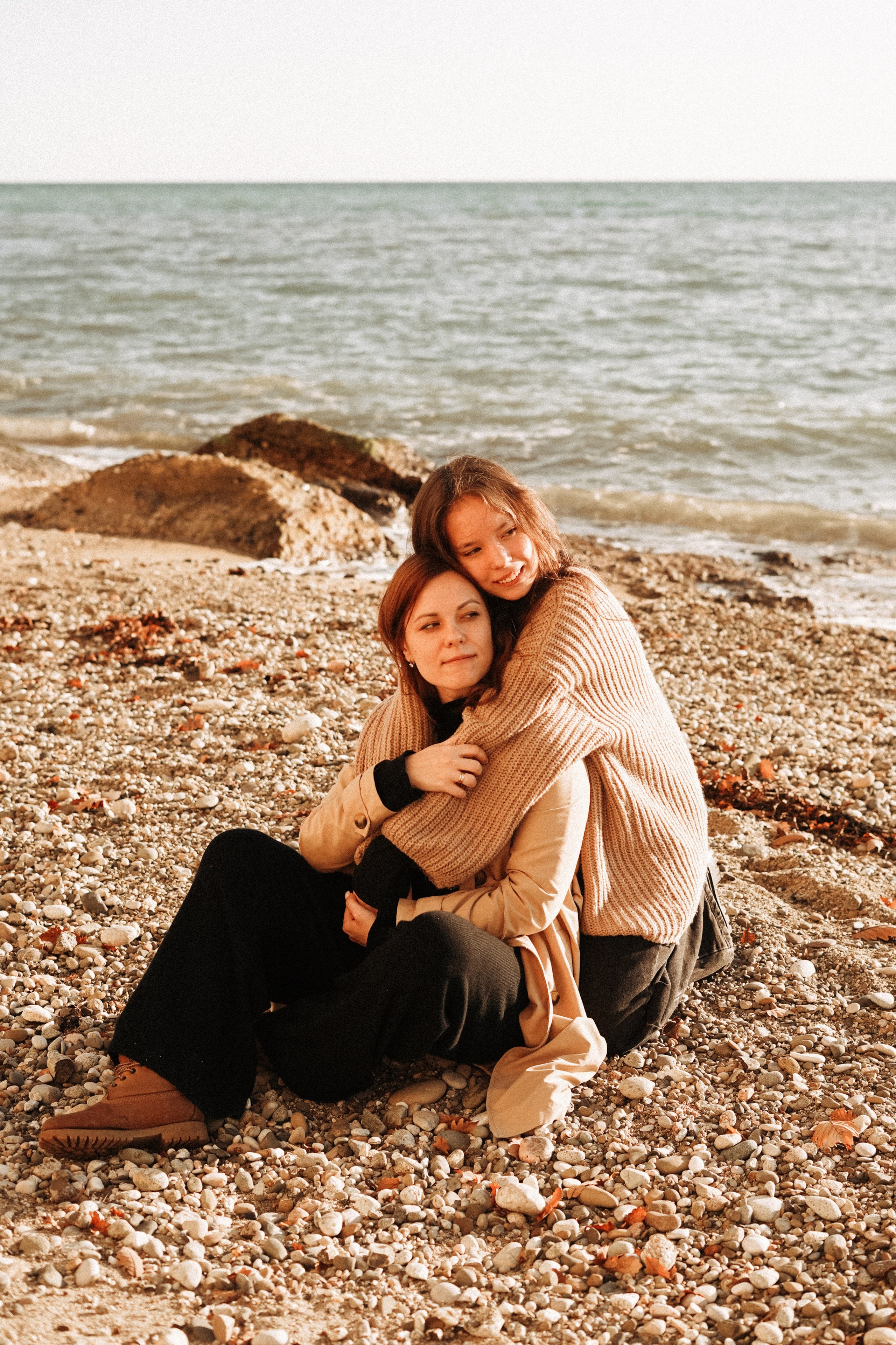 Настя с дочерью Дашей в Мюссере, Абхазия. Фотограф в Сочи и Абхазии | Фототуры | September Air