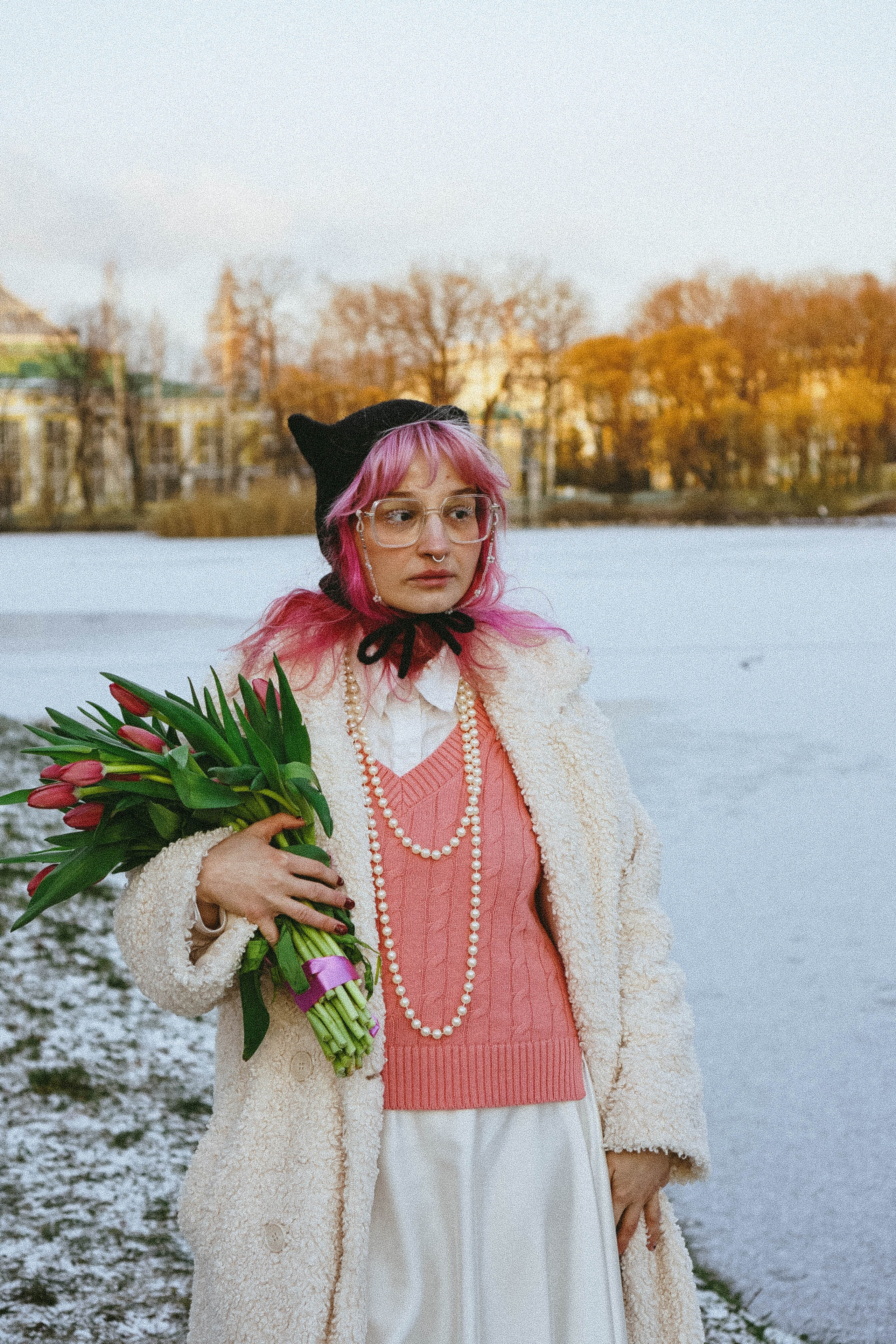 Прогулочная фотосессия с тюльпанами. Профессиональный фотограф, Санкт-Петербург — Виктория Богомолова