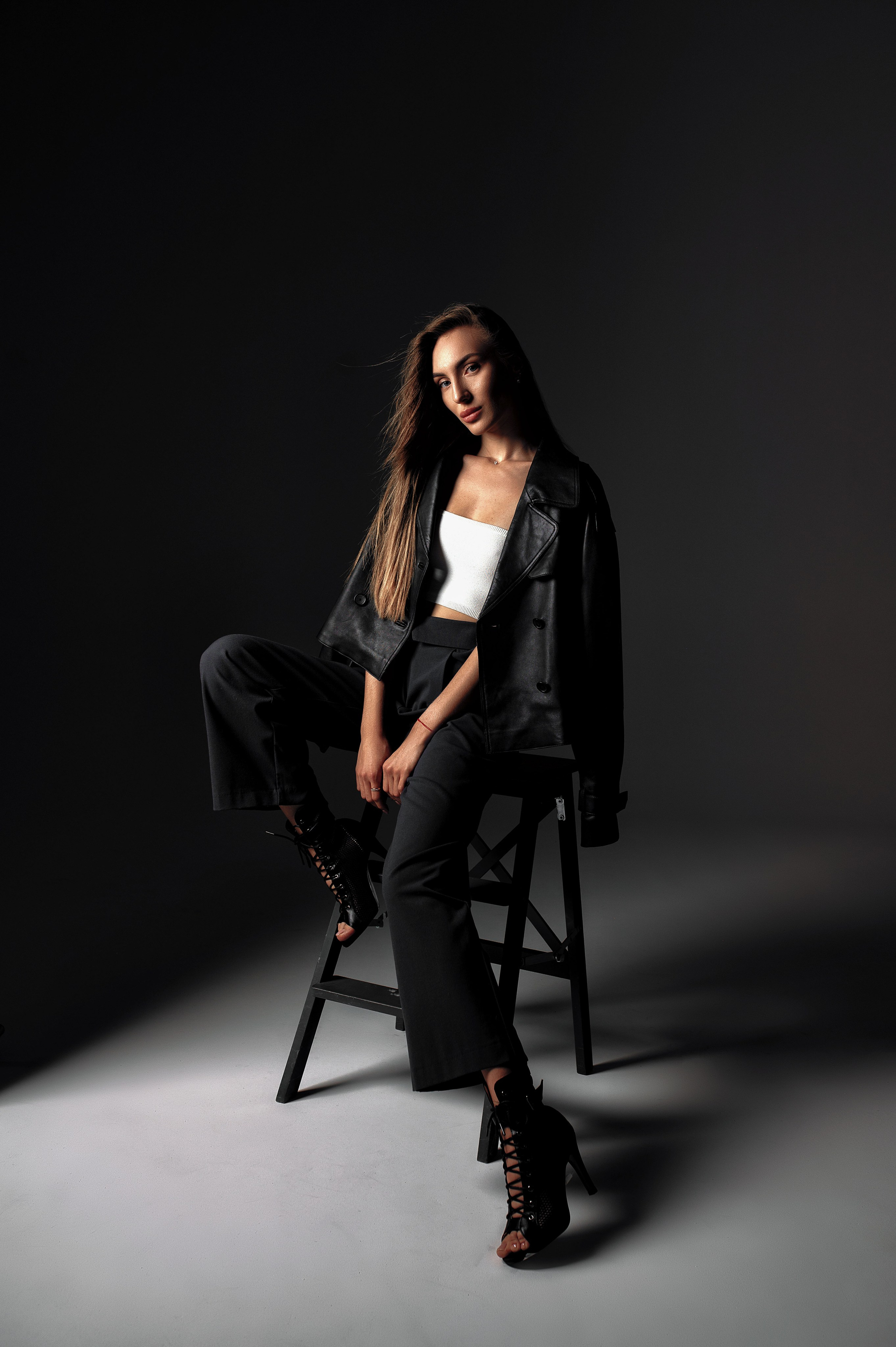 Валерия Крюкова. Фотостудия Алматы — 2 Stula.Studio | Аренда залов