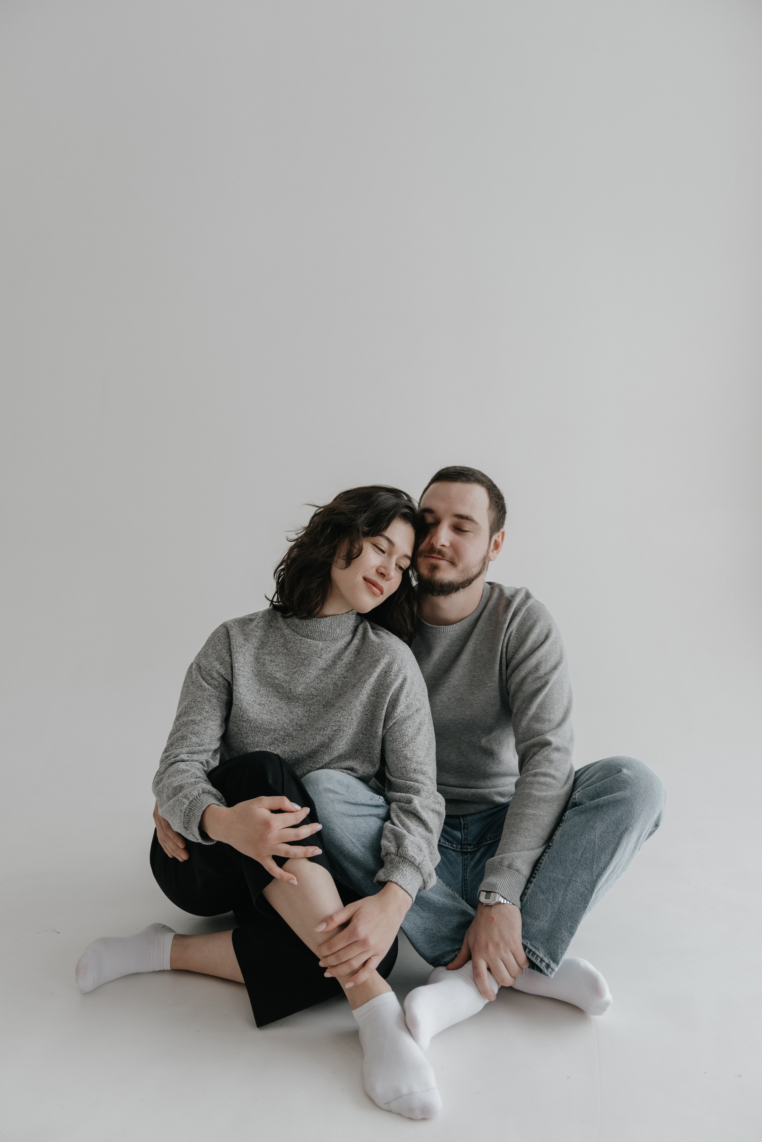 В студии большой семьёй