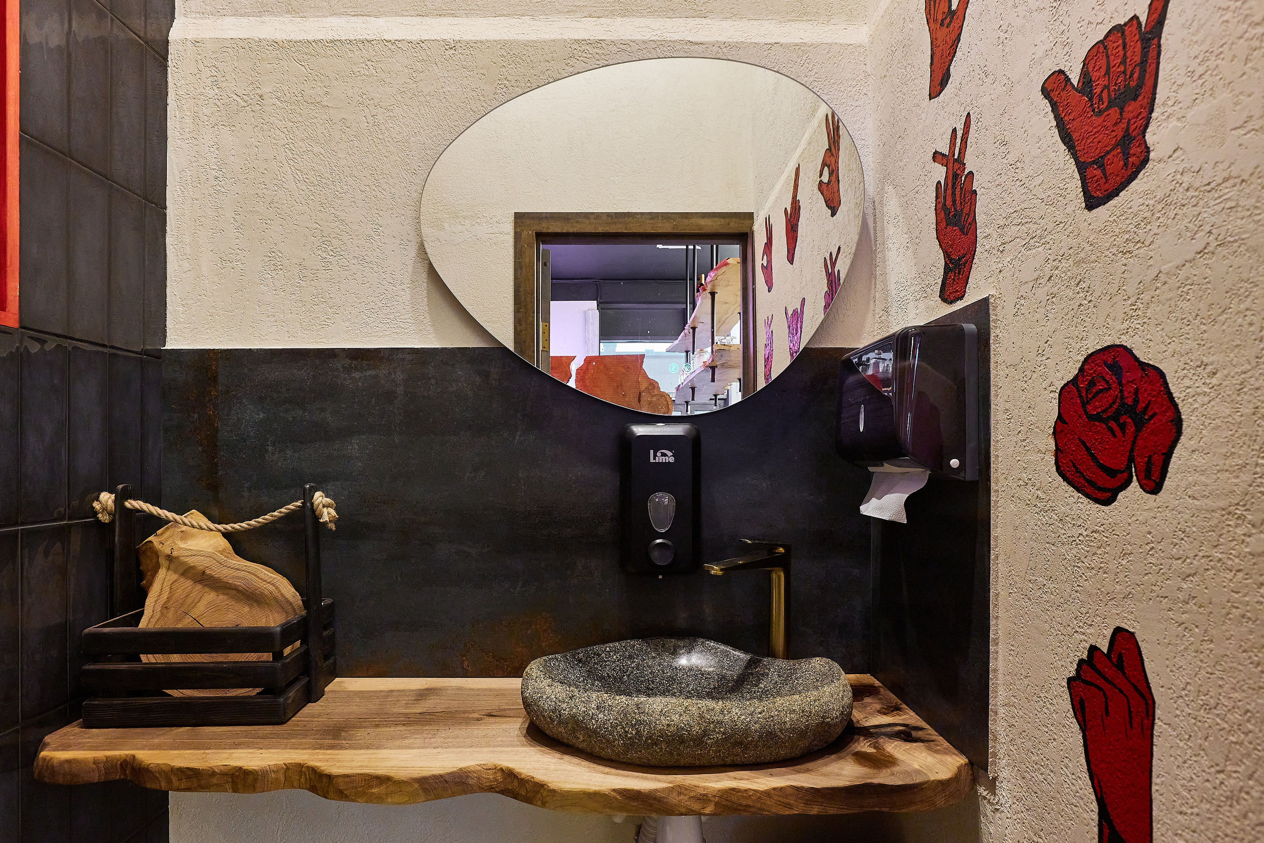 Гриль-бар Ржавые вилы. Фотограф Анастасия Леонтьева Санкт-Петербург