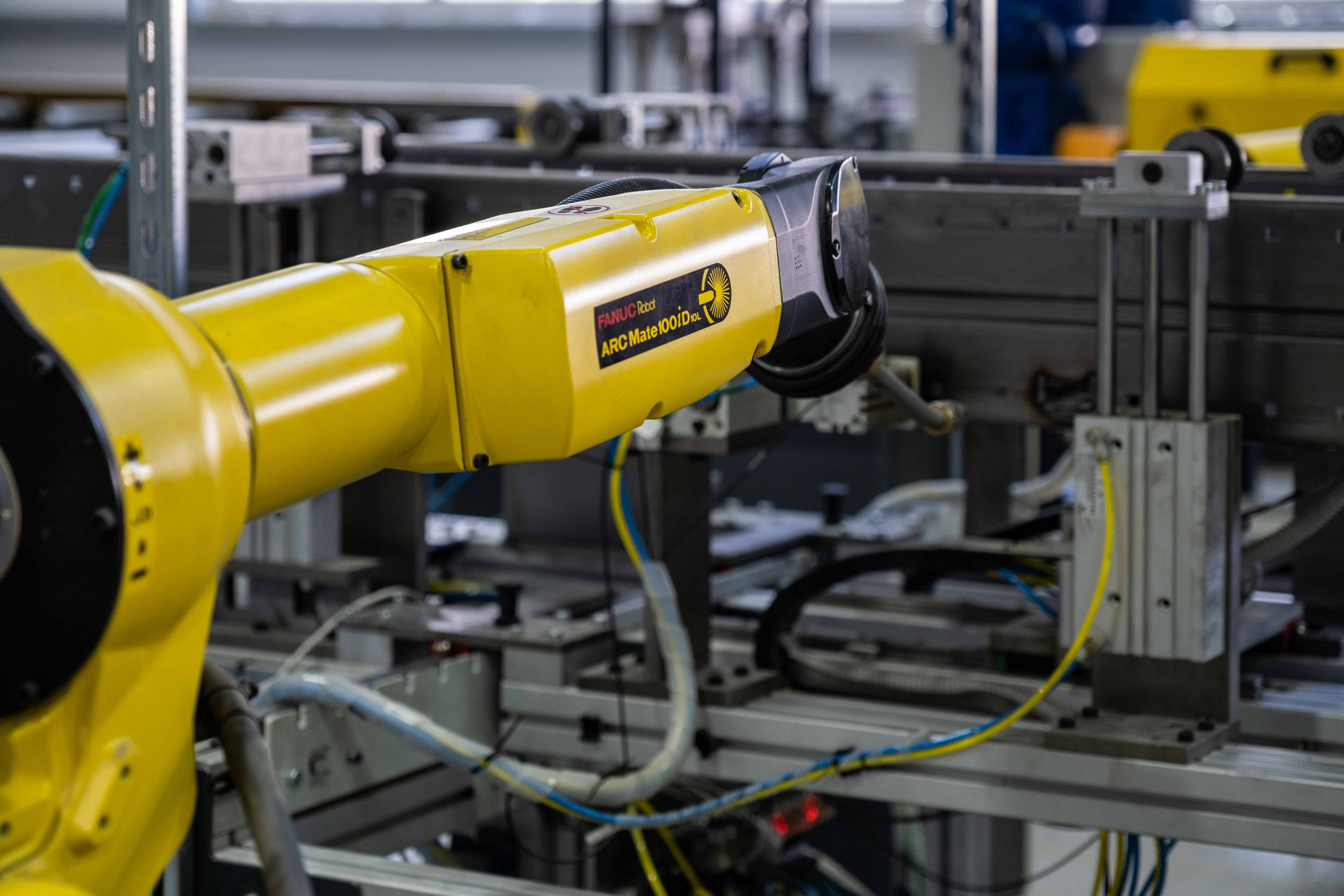 IEK — торжественное открытие производственного цеха. Фото тур