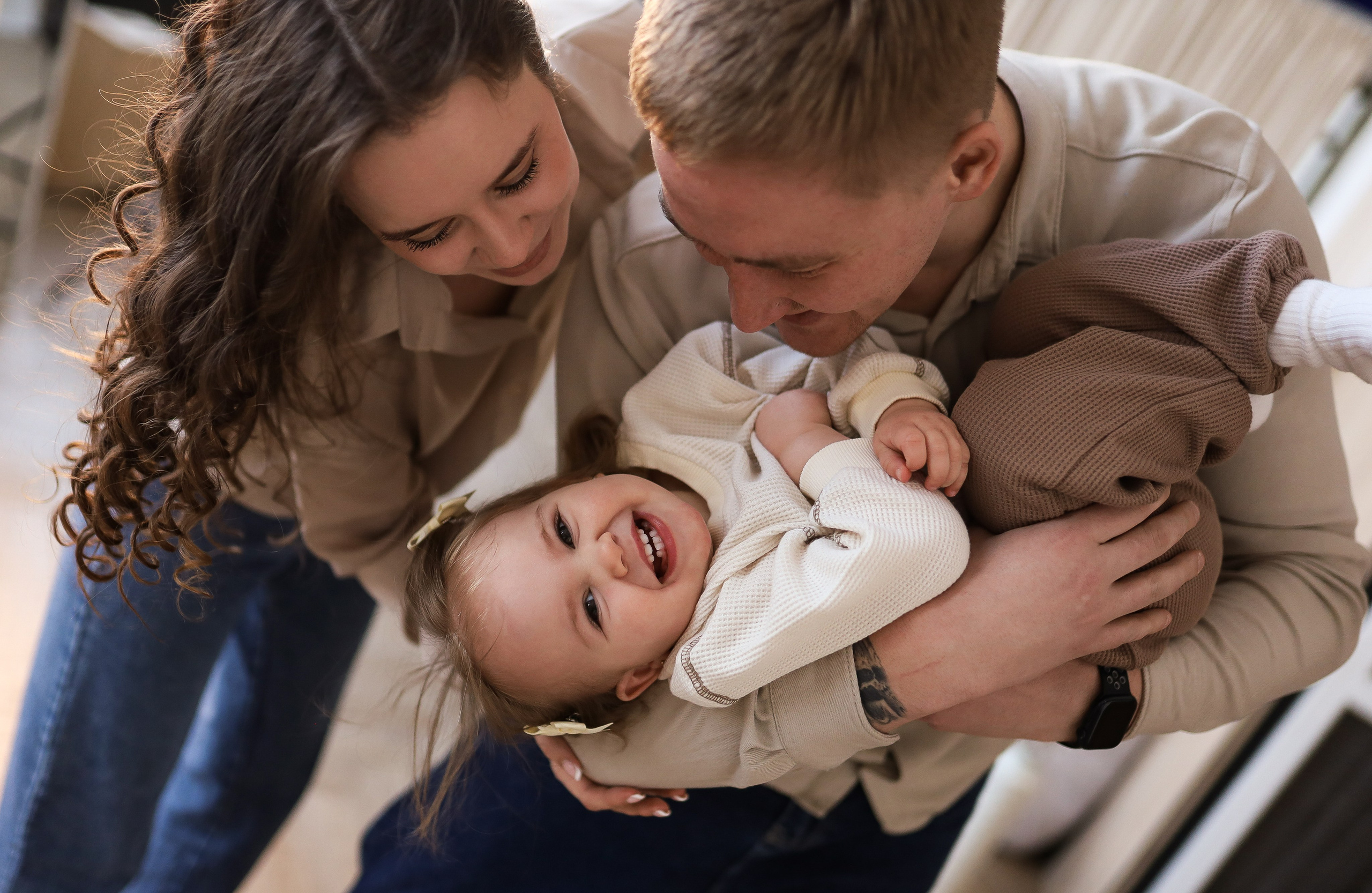 Миша, Вика и малышка Мия. ФОТОГРАФ ХАБАРОВСК АНАСТАСИЯ РАЧЕНКОВА