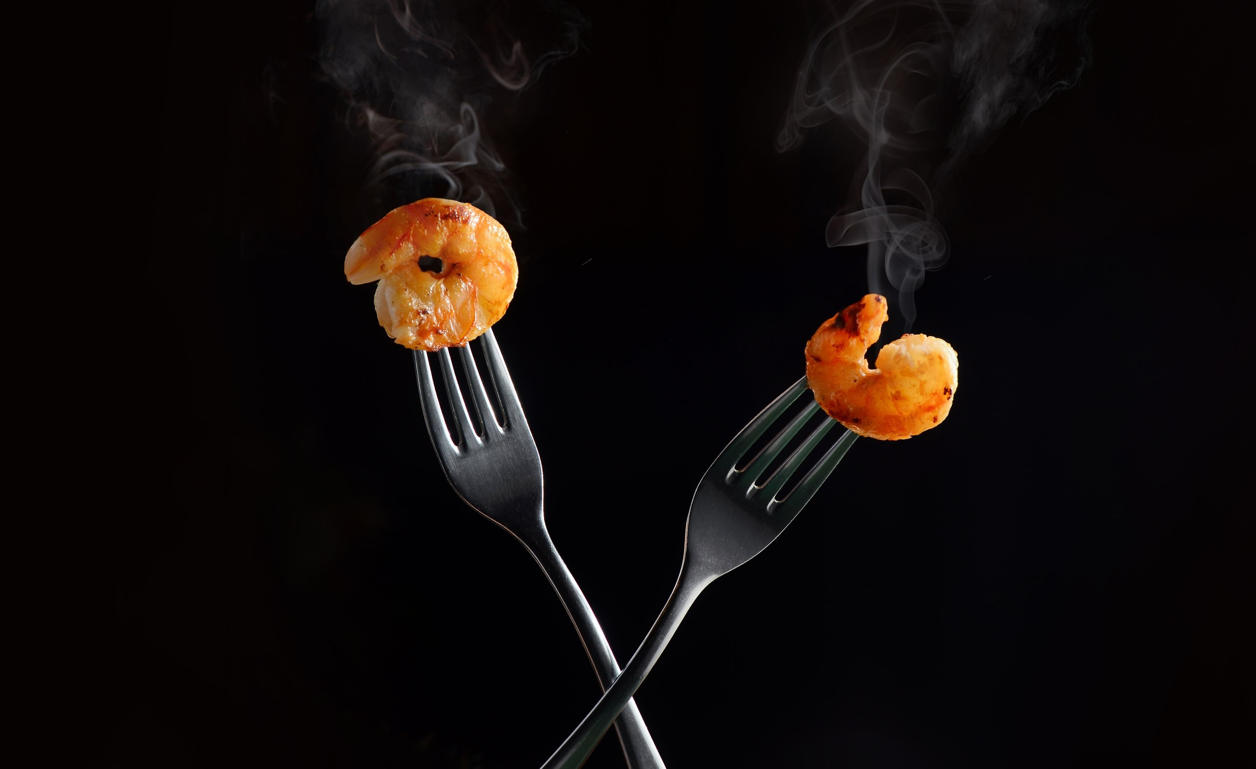 Фотосъемка мяса и рыбы. Съемка консервов. Предметный фотограф Киров. Съемка для маркетплейсов