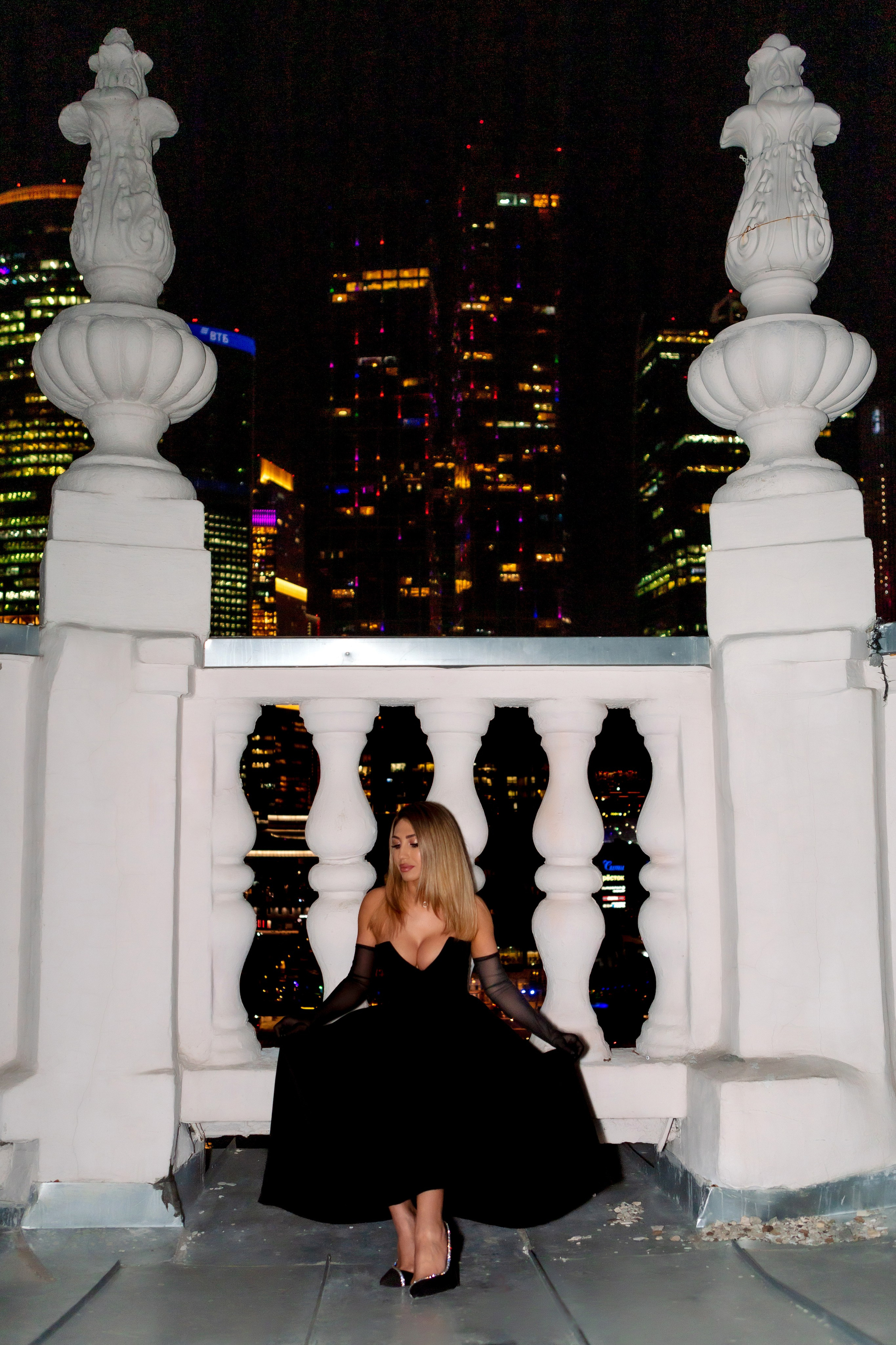 Ночная съёмка на крышах Москвы. Главная