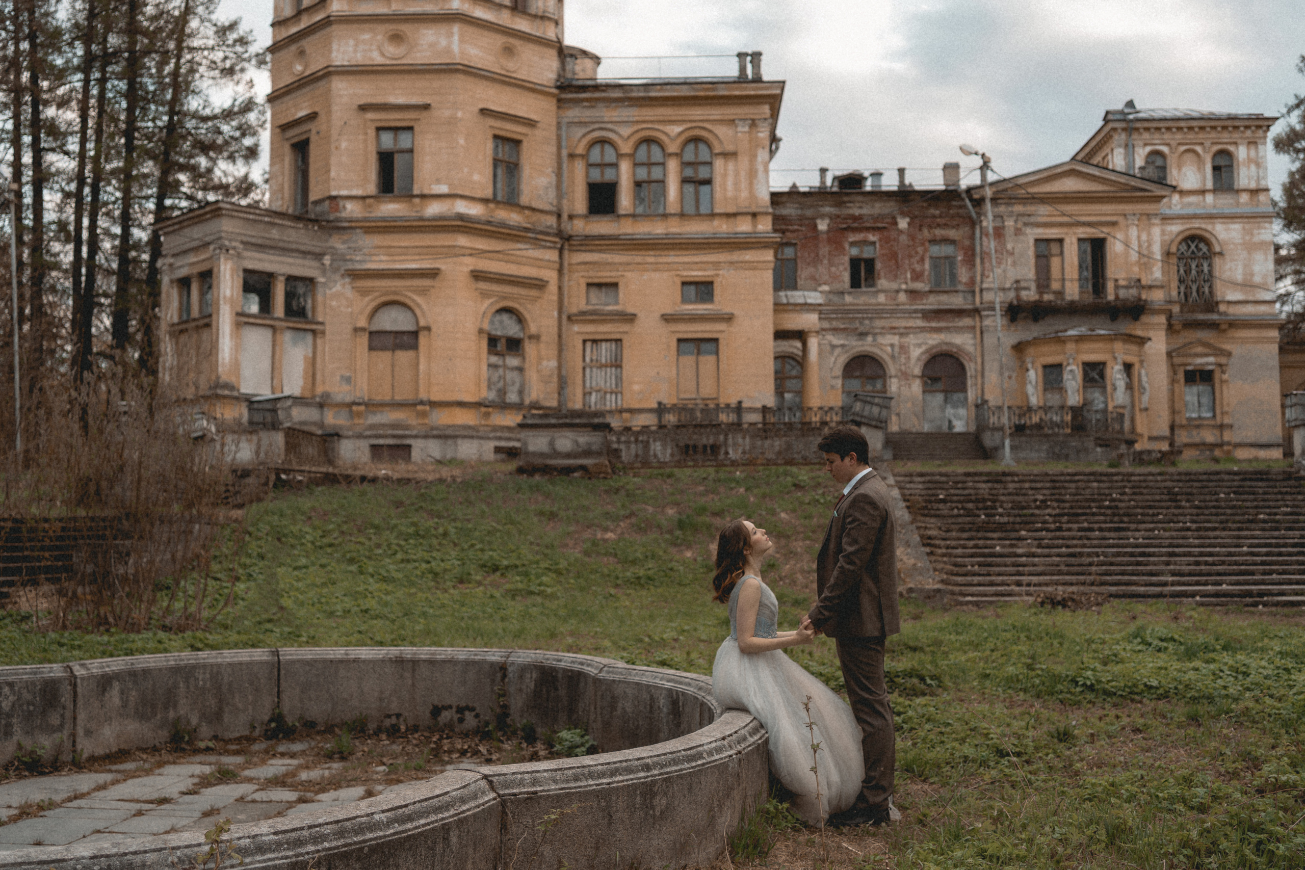 Вероника и Витя, Усадьба Михайловка. Фотограф в Петергофе