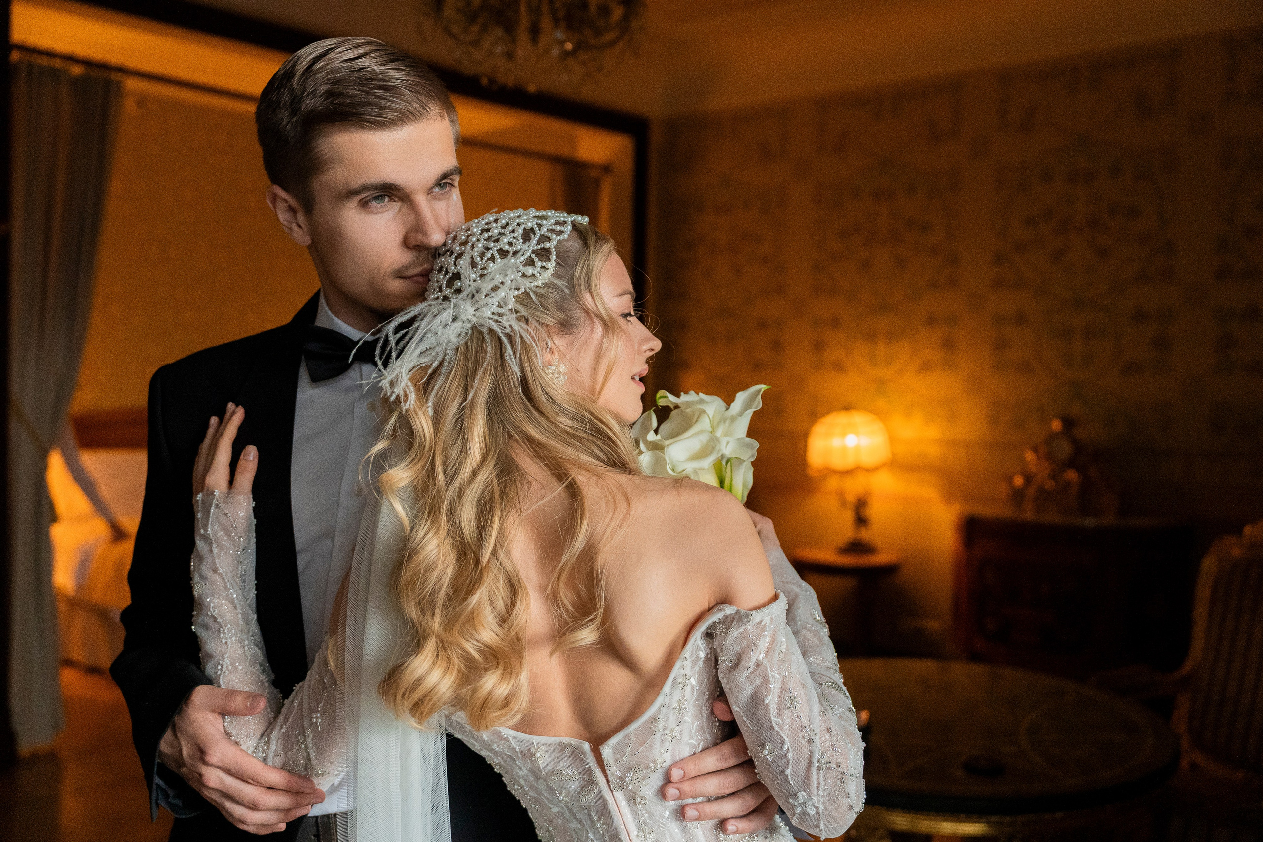 Свадебная фотосессия в отеле Метрополь. Свадебный фотограф в Москве Анна Полушина