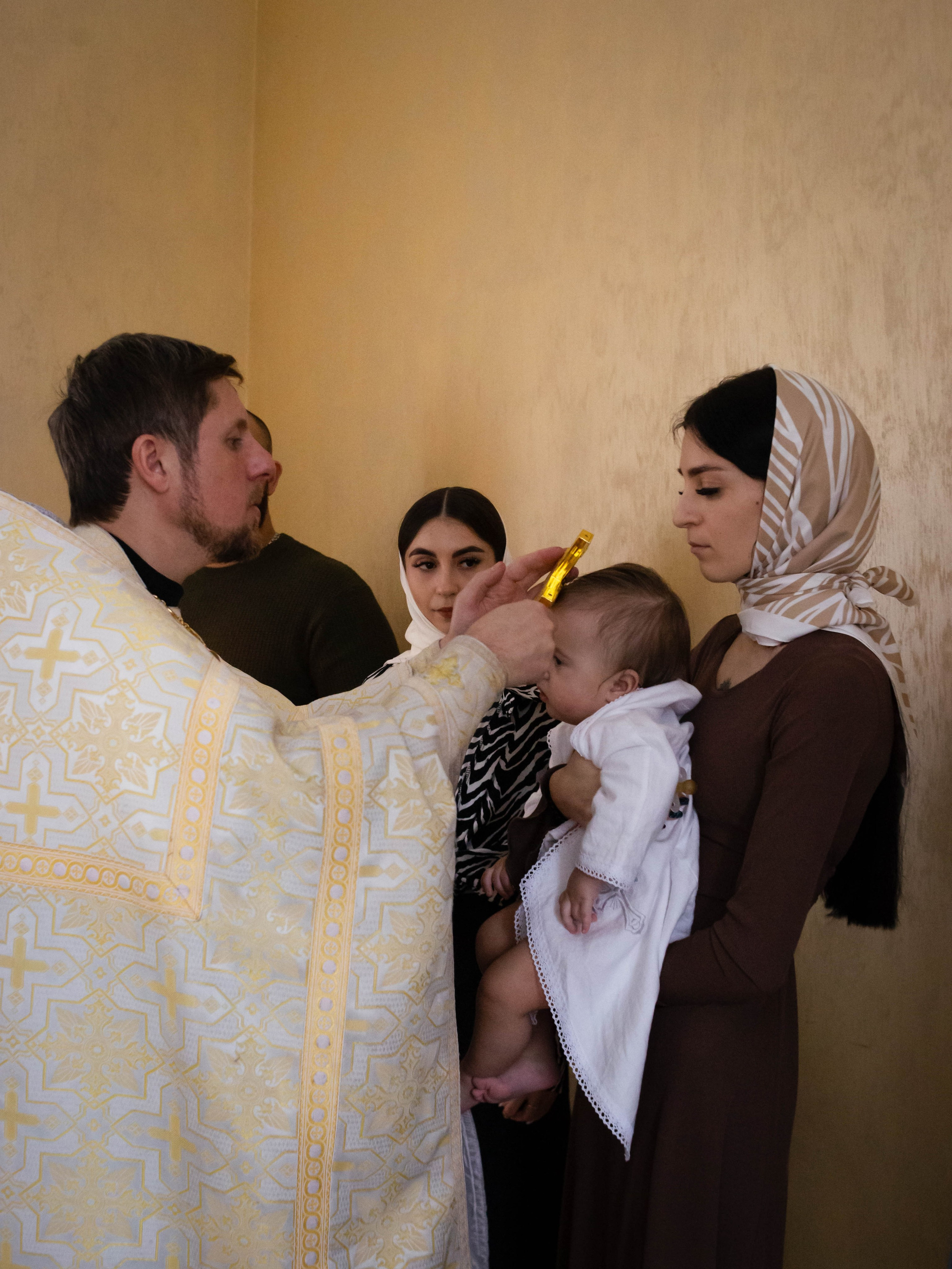 Крещение Эмира. Семейный фотограф Софи Симакова в Волгограде и Волжском