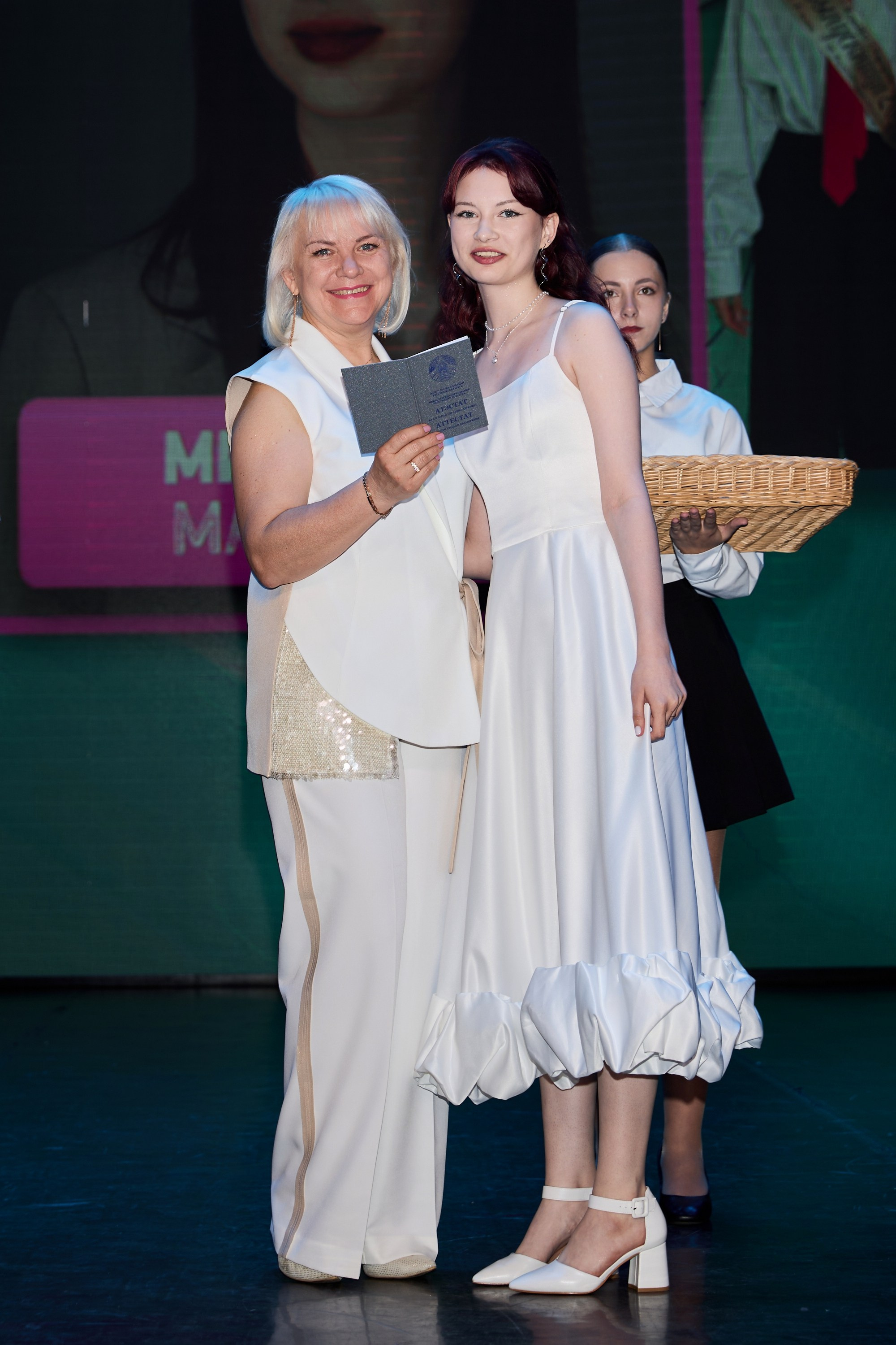 Выпускной. Свадебный фотограф в Минске в Москве в РБ Анатолий Полишко