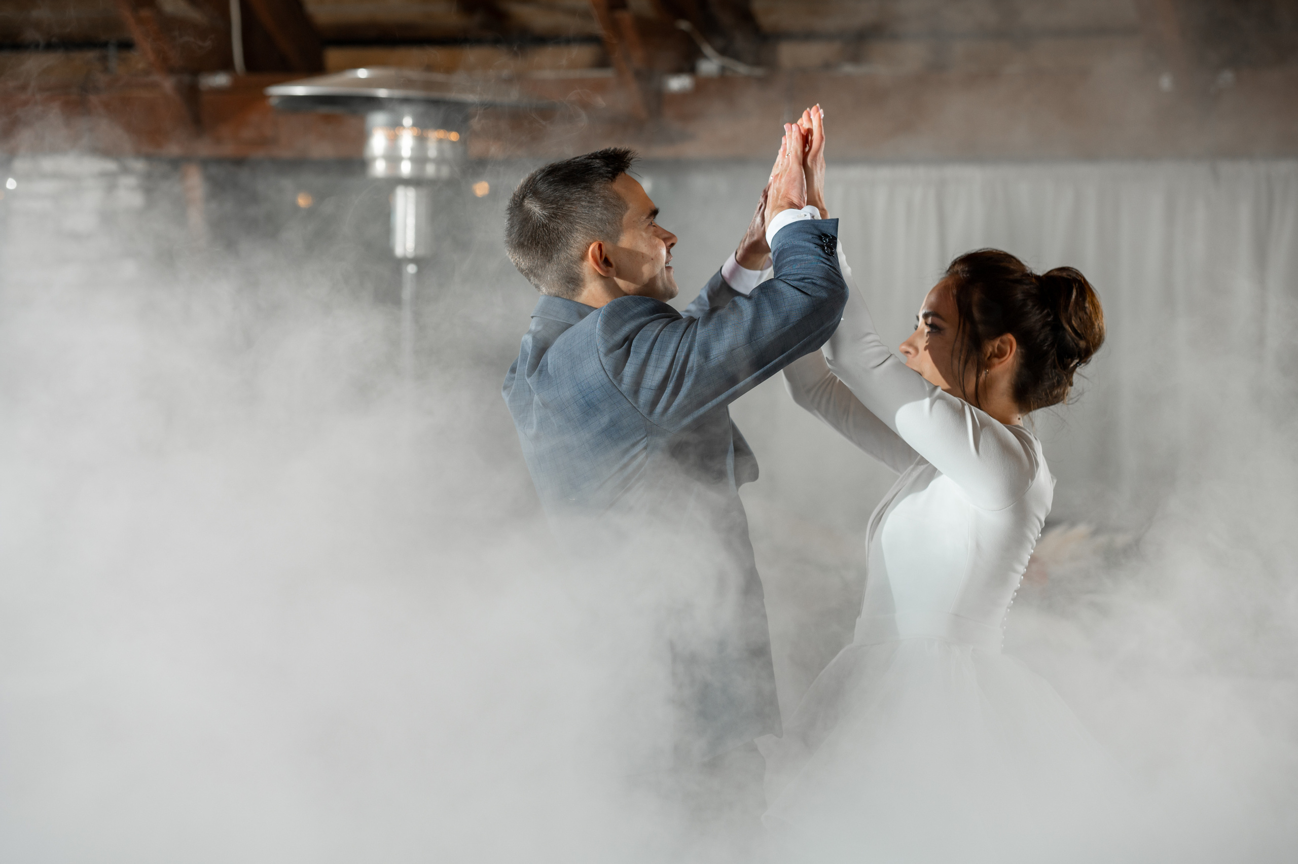 Дым на свадьбу