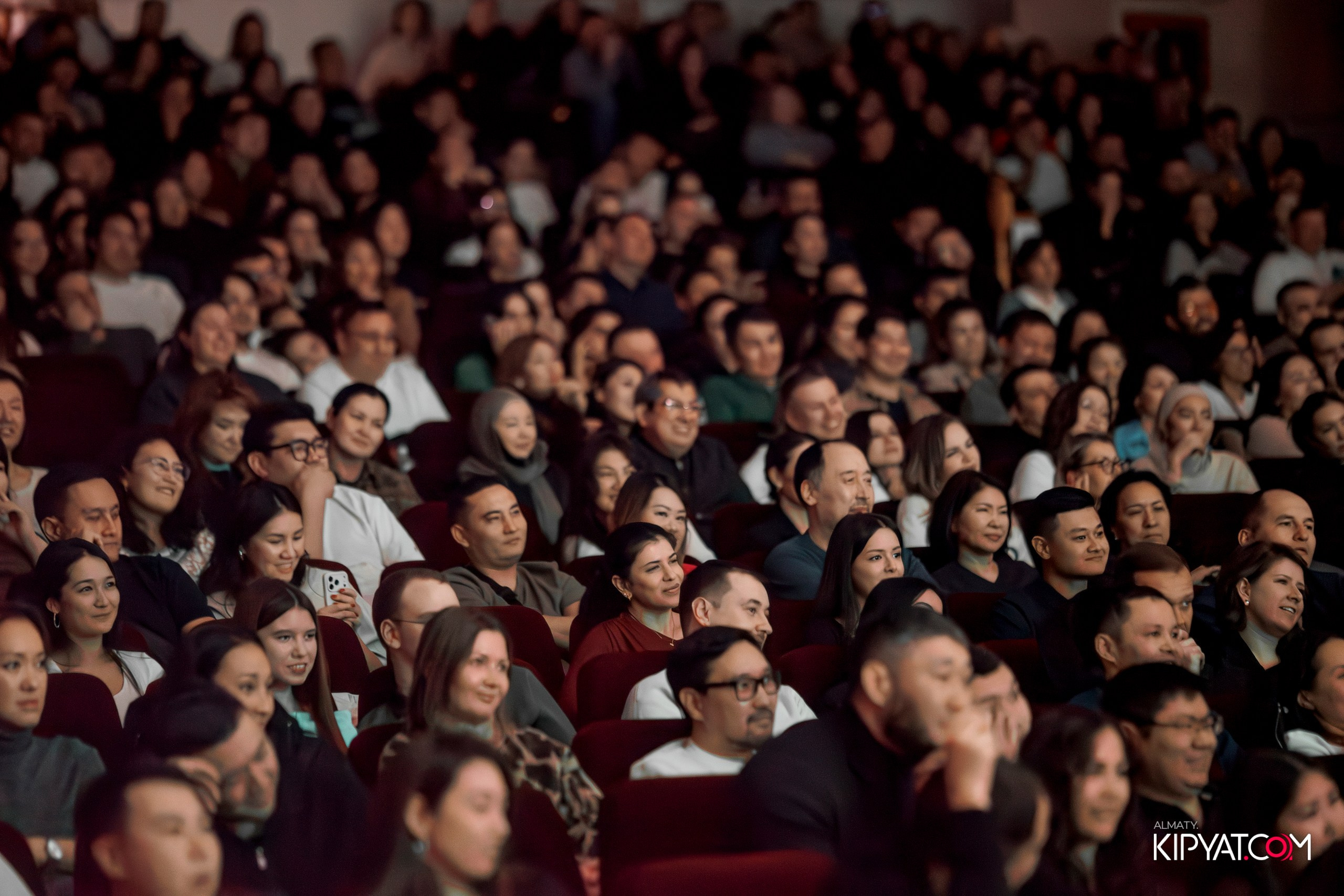 STAND UP КОНЦЕРТ АЛЕКСАНДА МЕРКУЛЬ. КИПЯТКОМ АЛМАТЫ! Фотосъемка мероприятий в Алматы