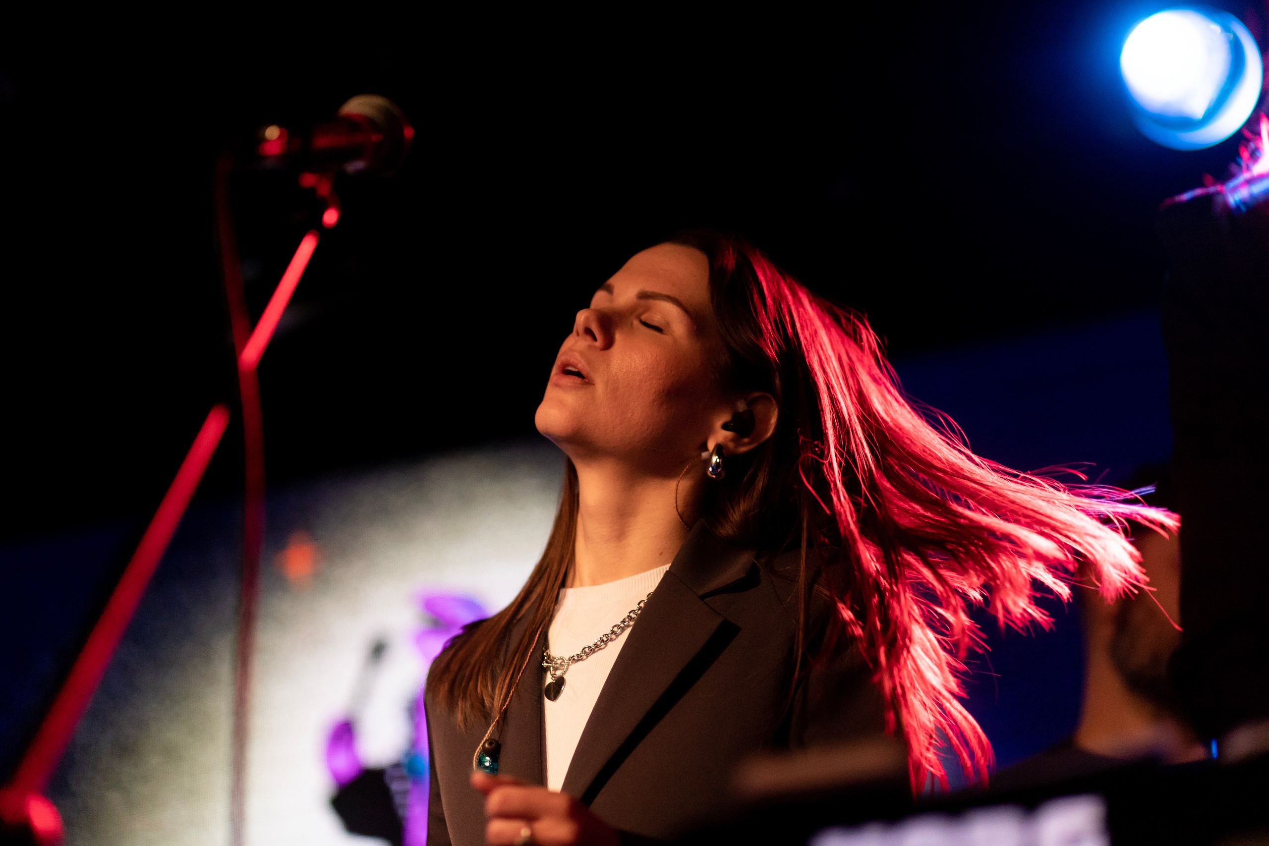 16tons. Кира Кечекьян — фотограф в Москве