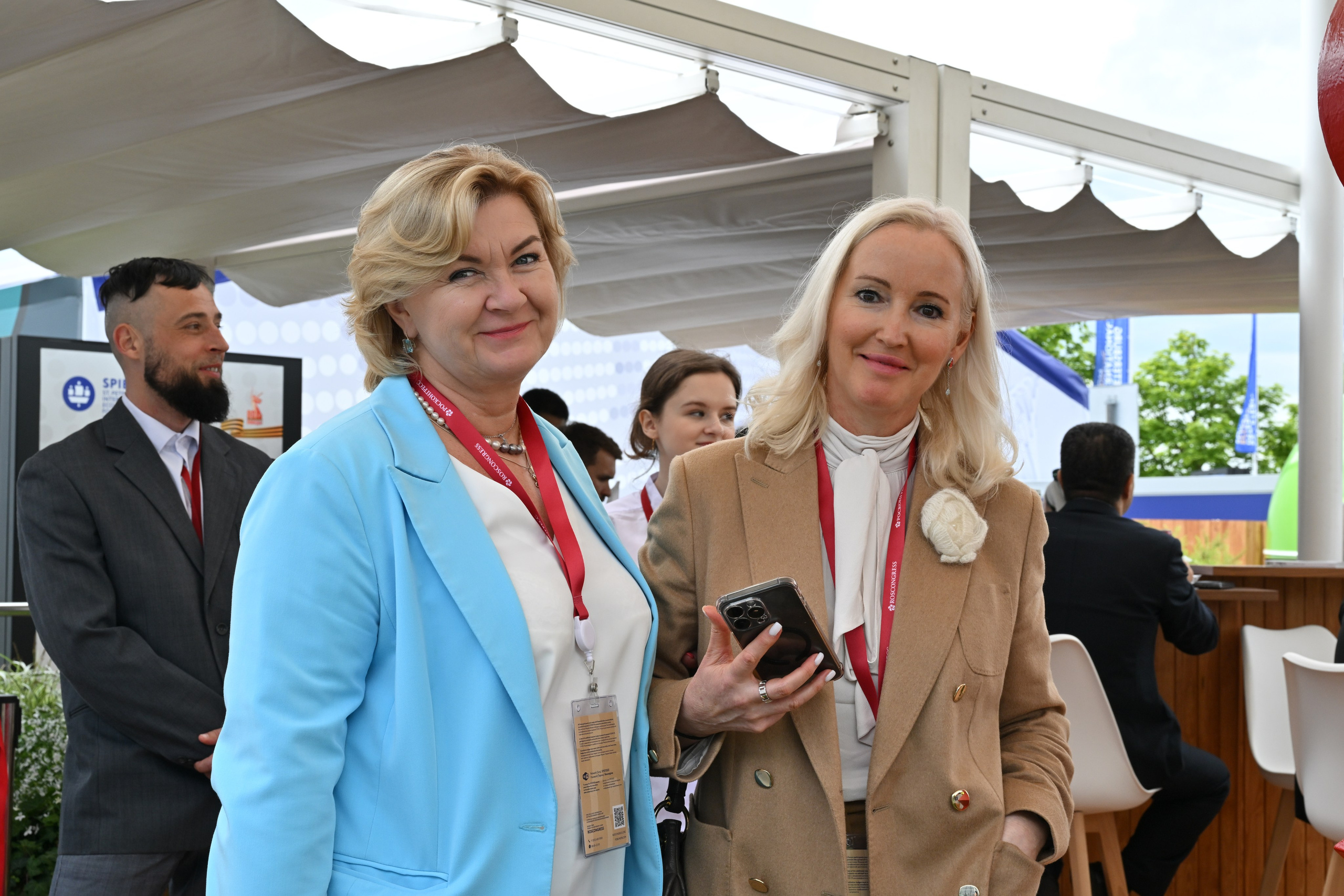 ПМЭФ 2025: летняя терраса «Теремка». Serg PG Photography — репортажная фотосъемка в Петербурге