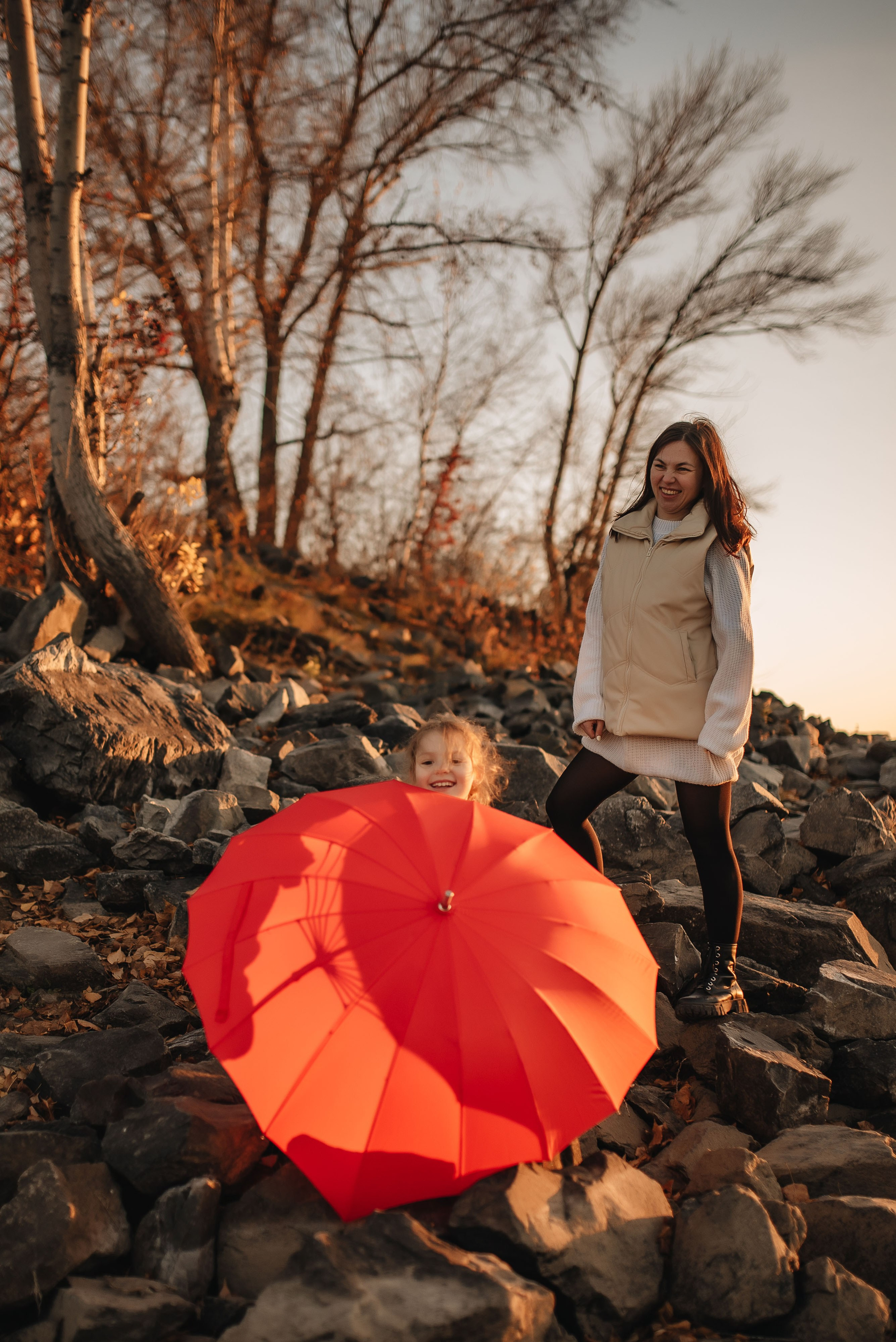 Катя и Варя (маяк). Семейная фотосессия в Новосибирске от фотографа Ольги Коваль