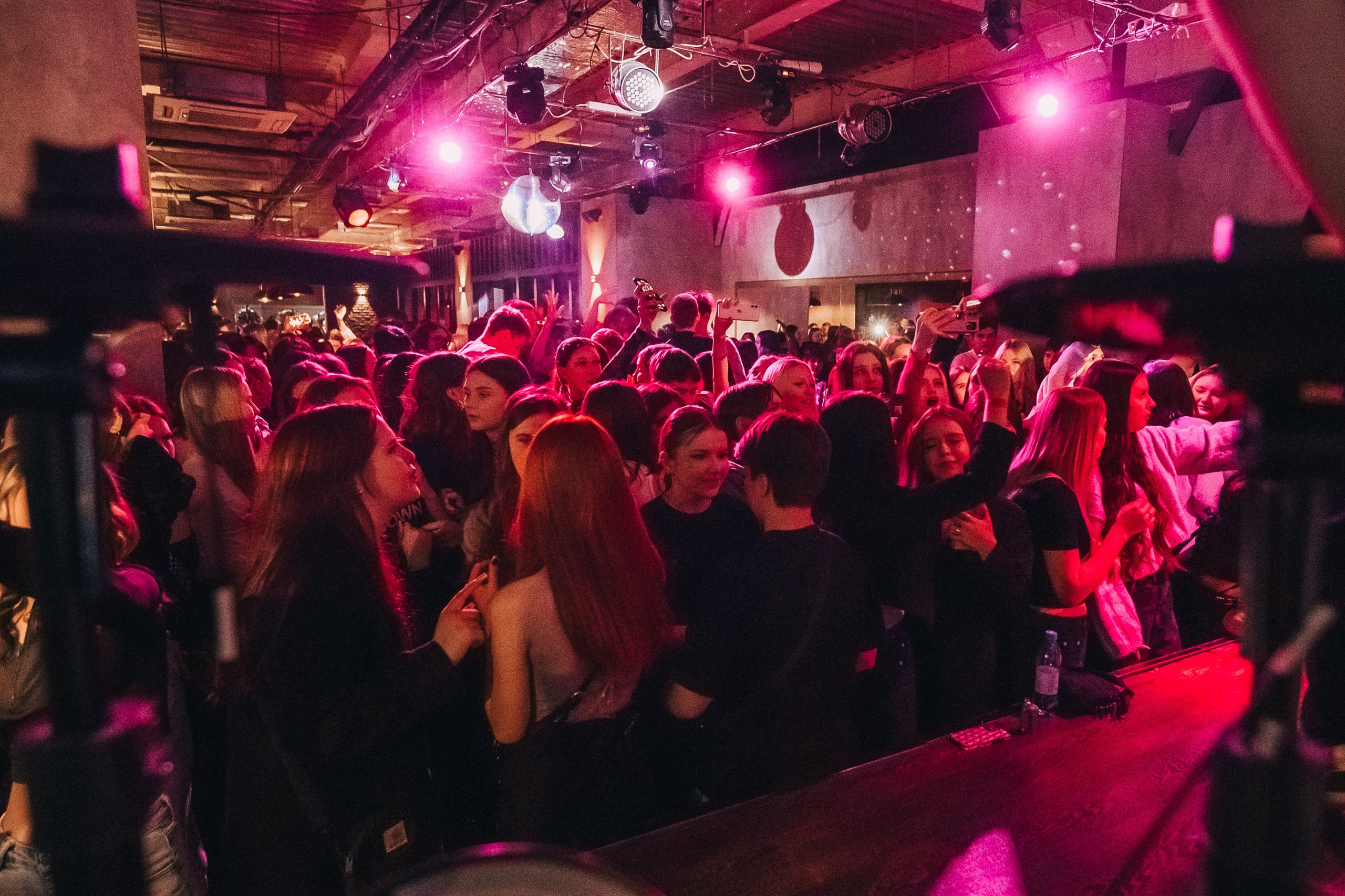 8 MARCH WOMENS DAY PARTY. Фотограф в Кемерово Владислав Шульц