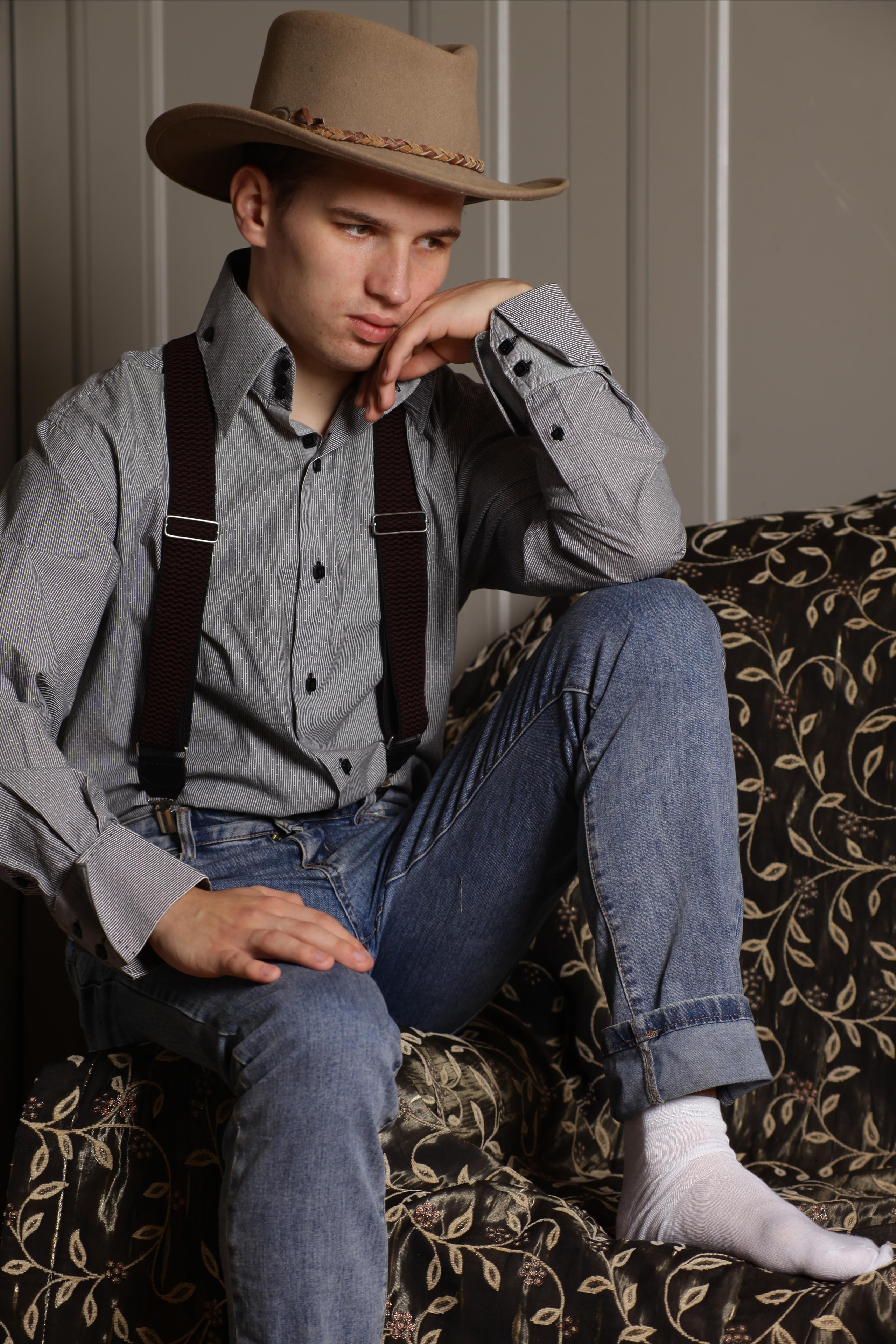 Толик. Портретная фотосъемка. Репортажный, семейный, свадебный, портретный фотограф