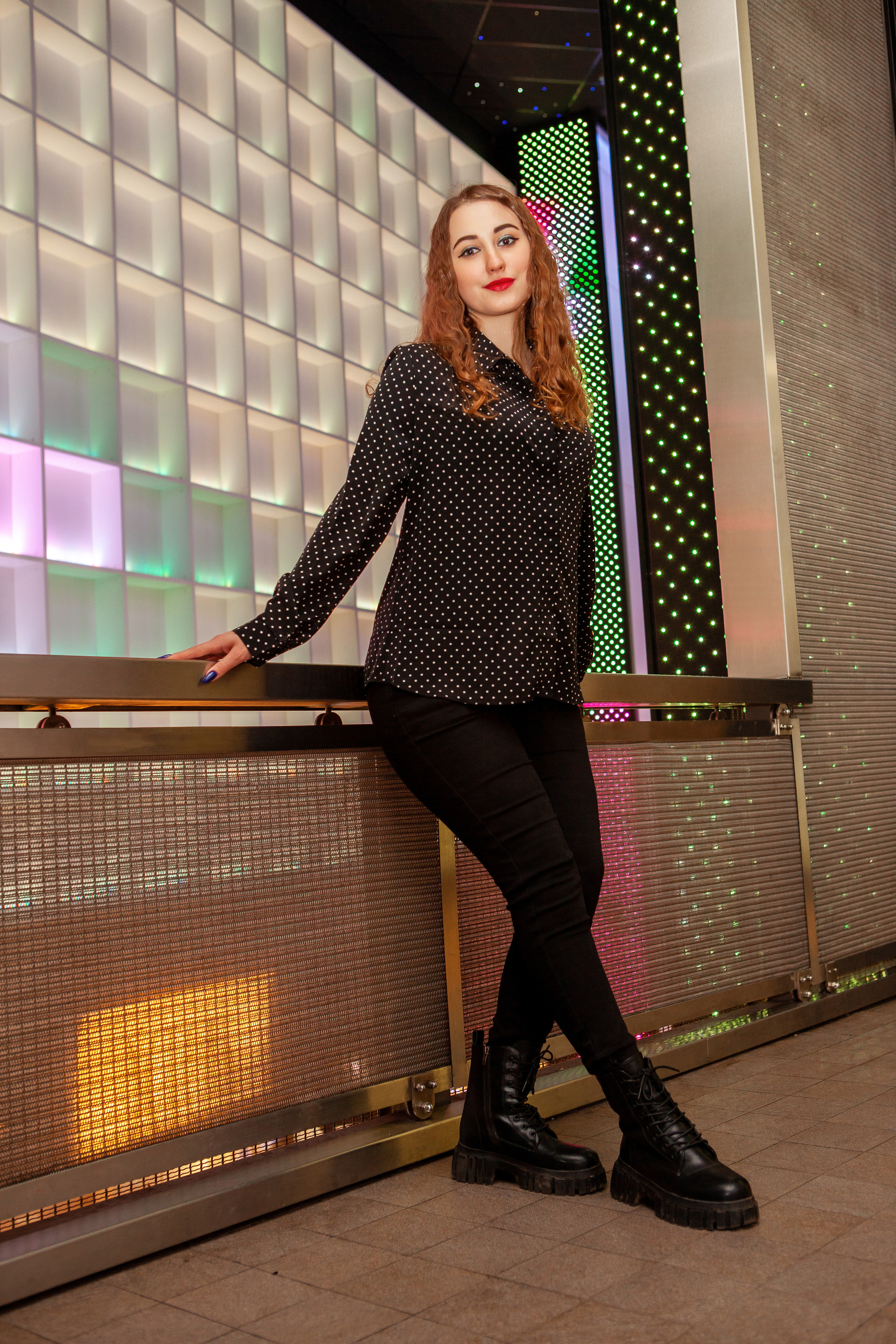 Наташа. Фотосессия в ТЦ Вегас. Репортажный, семейный, свадебный, портретный фотограф