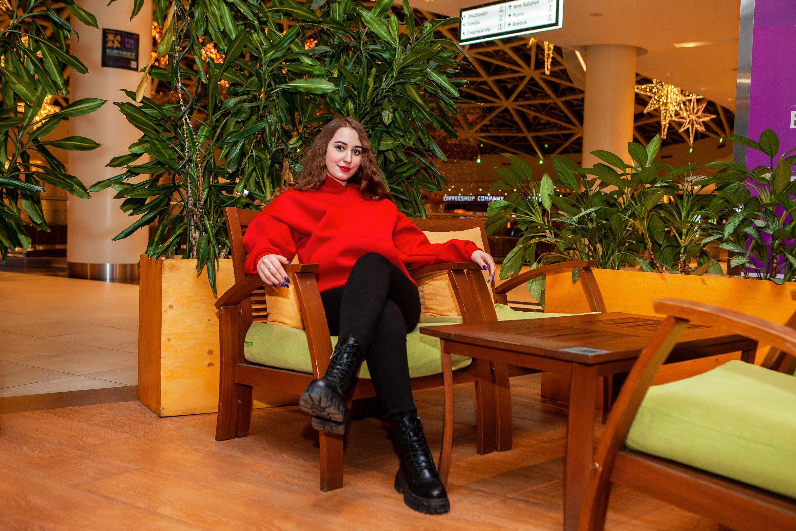 Наташа. Фотосессия в ТЦ Вегас. Репортажный, семейный, свадебный, портретный фотограф