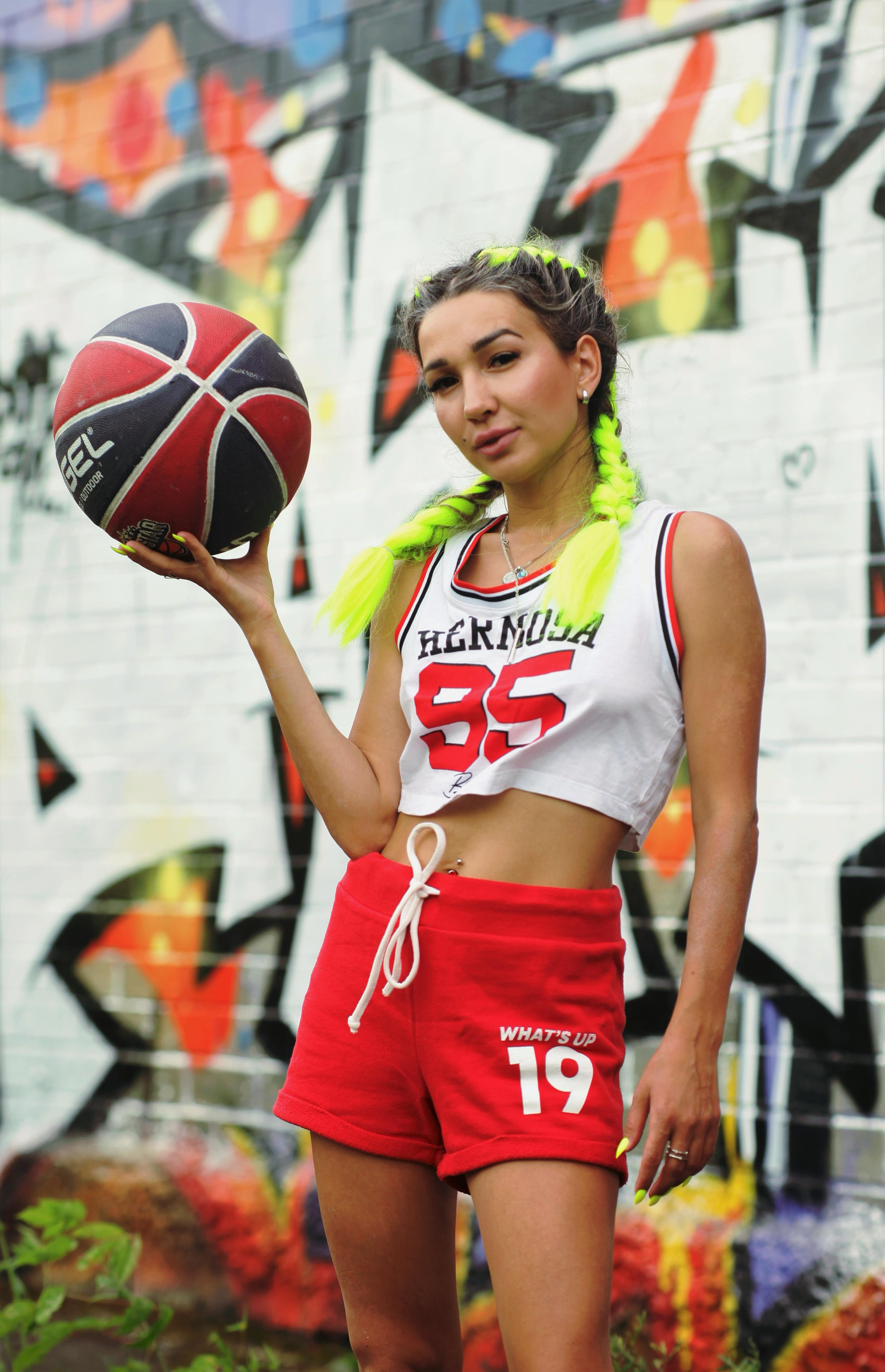 Настя. Фотосессия «Граффити». Репортажный, семейный, свадебный, портретный фотограф