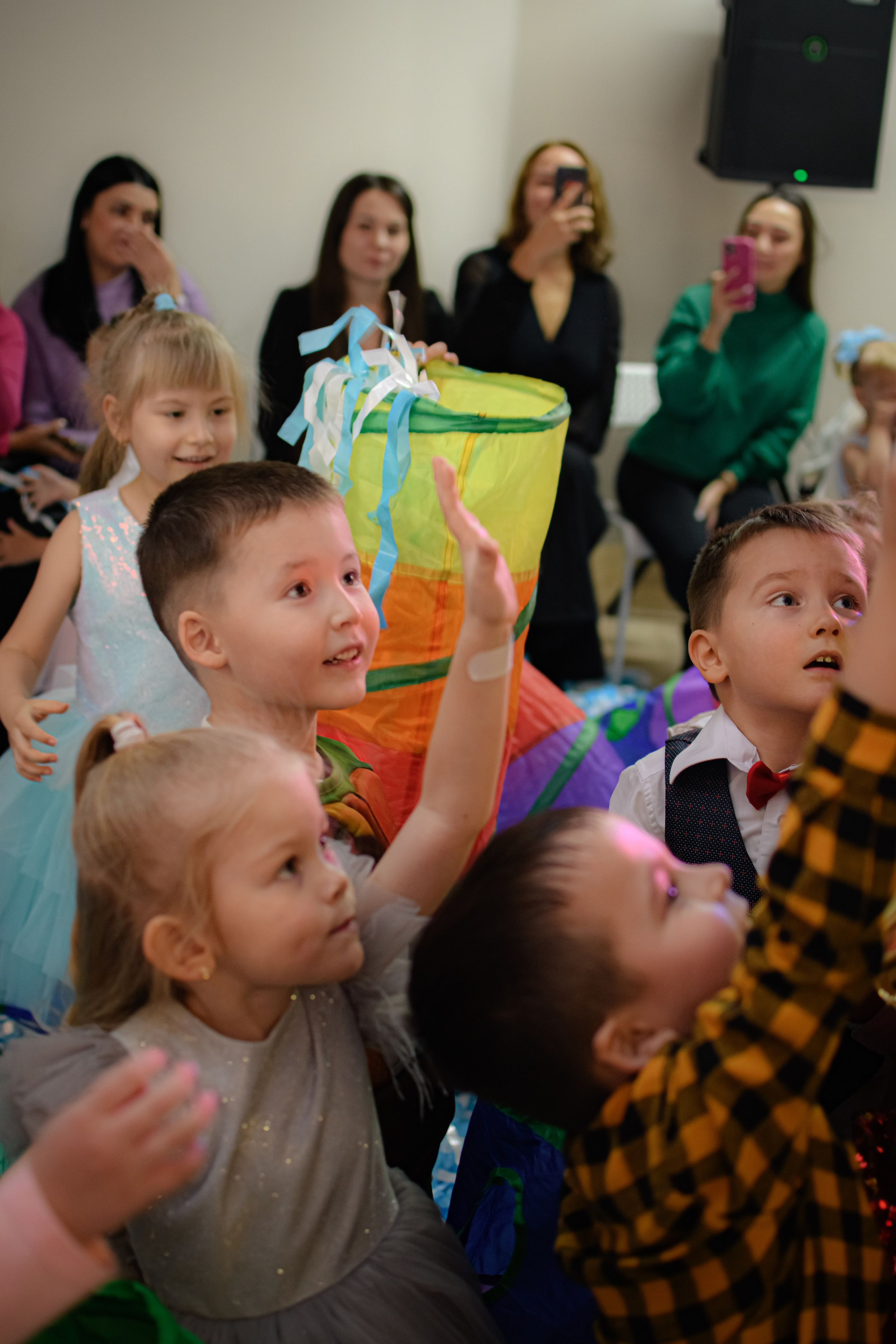 HAPPY NEW YEAR. Photokarish