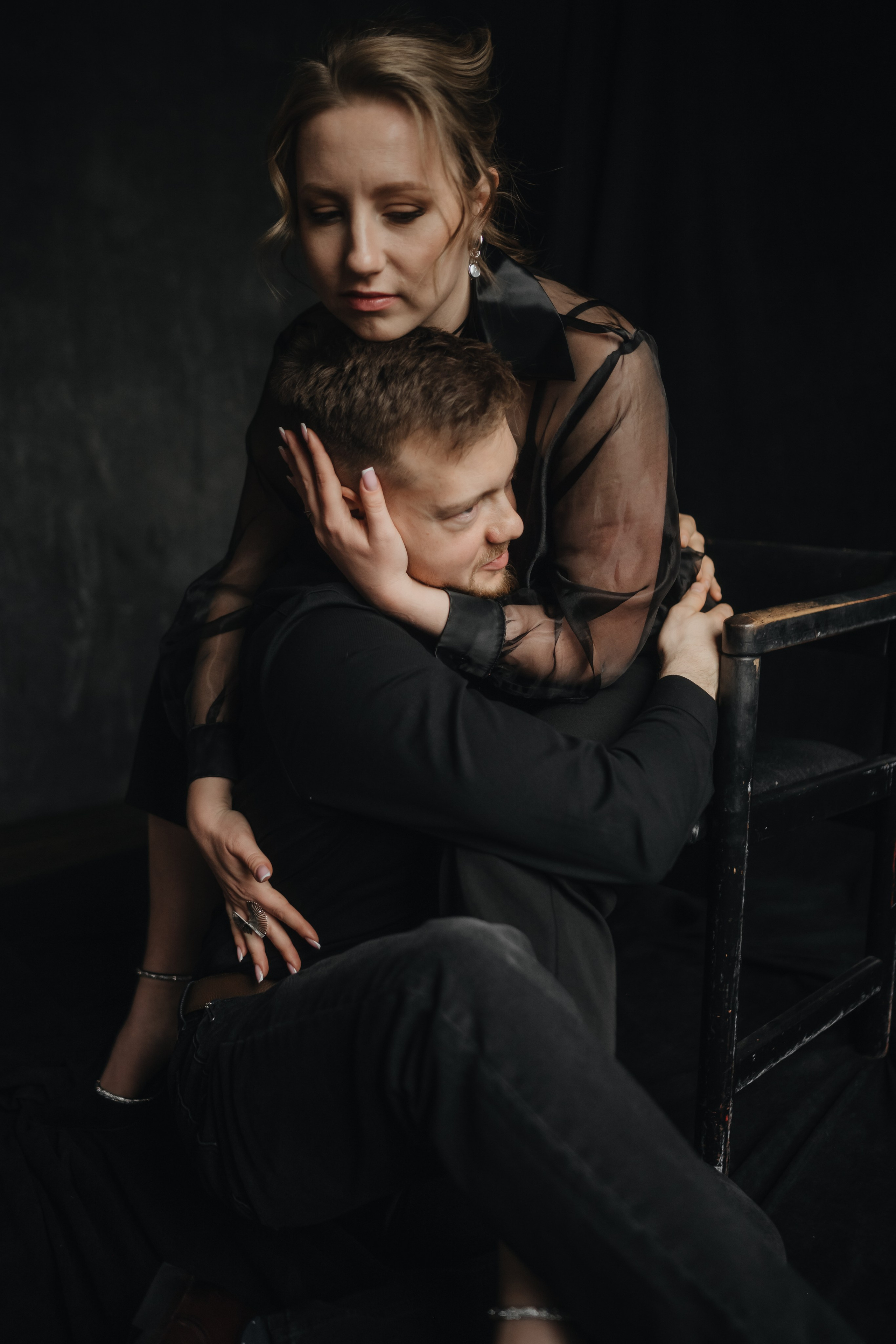 Love Story фотосессия в студии. Свадебный и семейный фотограф и видеограф, Крым, Москва, Санкт -Петербург