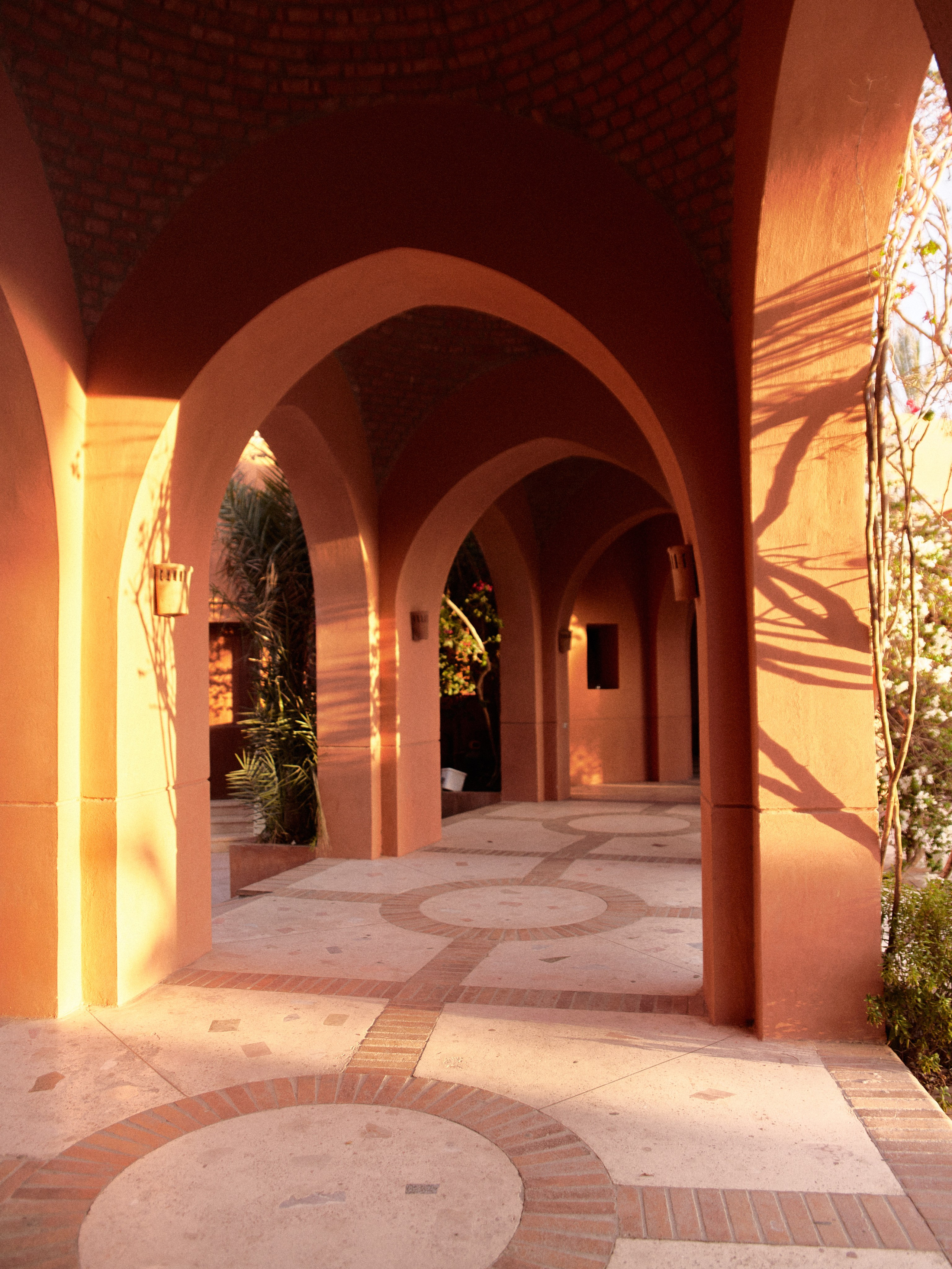 Под крышей. Jorgis — фотограф в Хургаде / обучение фотографии