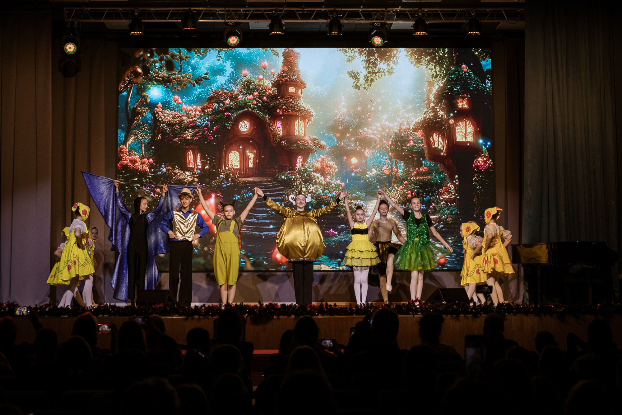 Коллектив современного танца «Айседора». ФотоХудожник Харитонова Ирина г. Санкт-Петербург