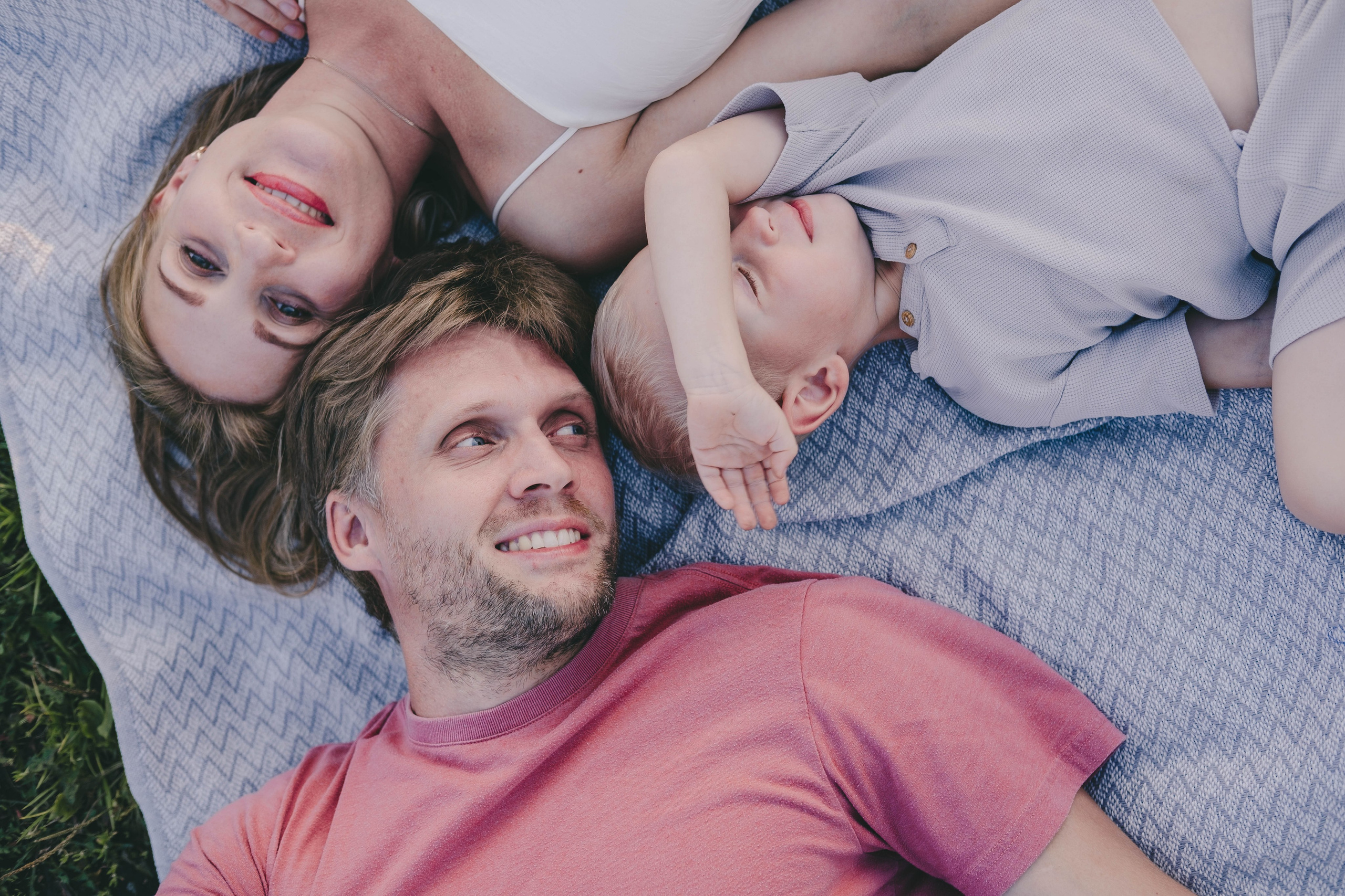 Семейная съемка на природе. Свадебный и семейный фотограф Анастасия Зырянкина