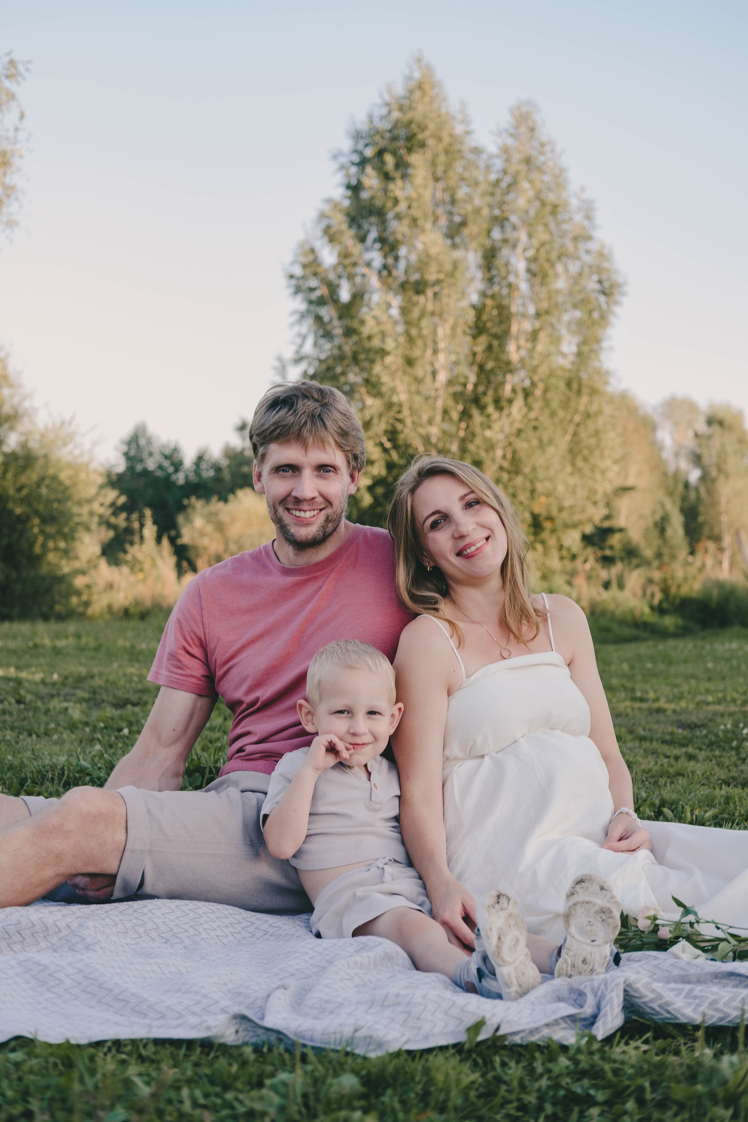 Семейная съемка на природе. Свадебный и семейный фотограф Анастасия Зырянкина