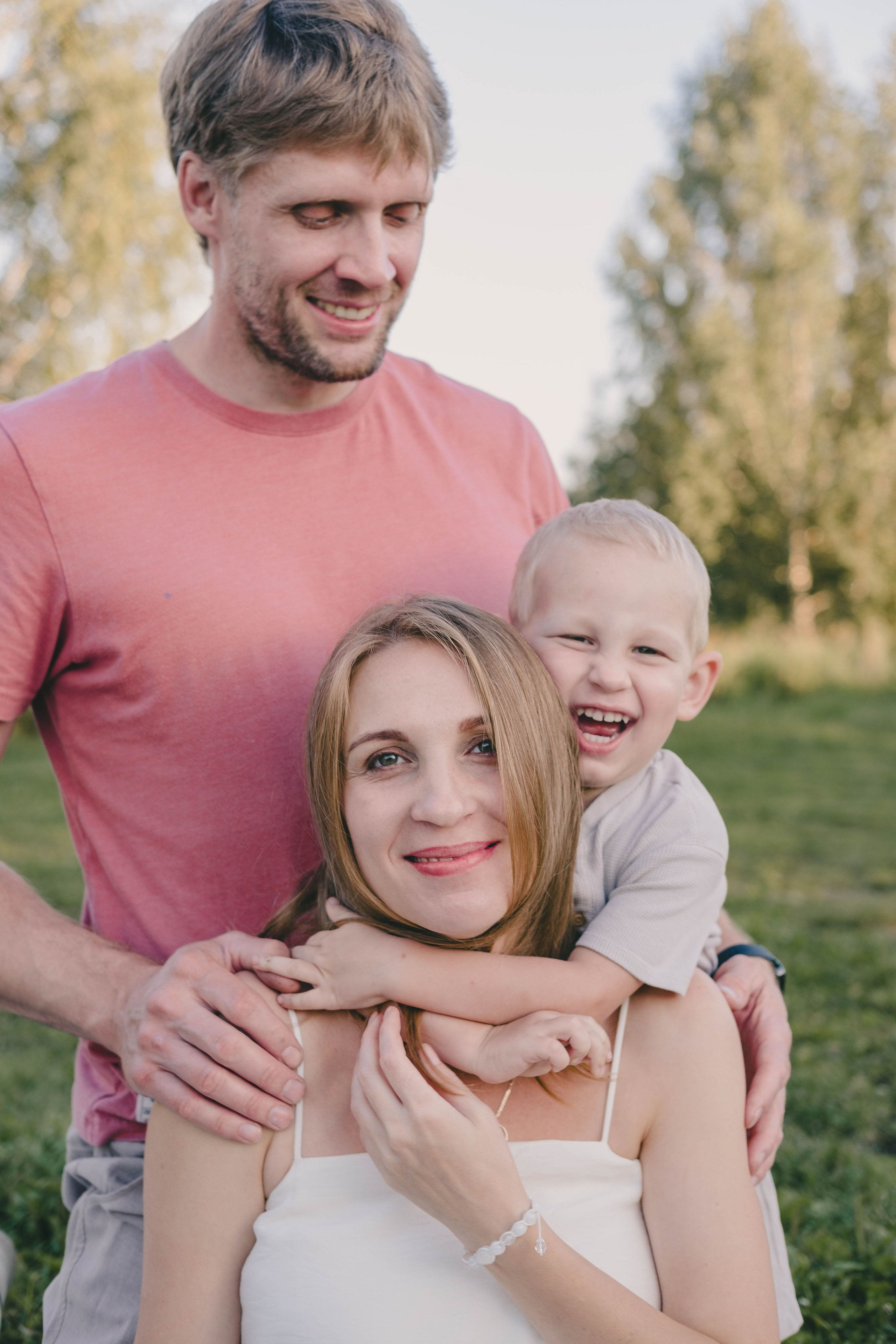 Семейная съемка на природе. Свадебный и семейный фотограф Анастасия Зырянкина