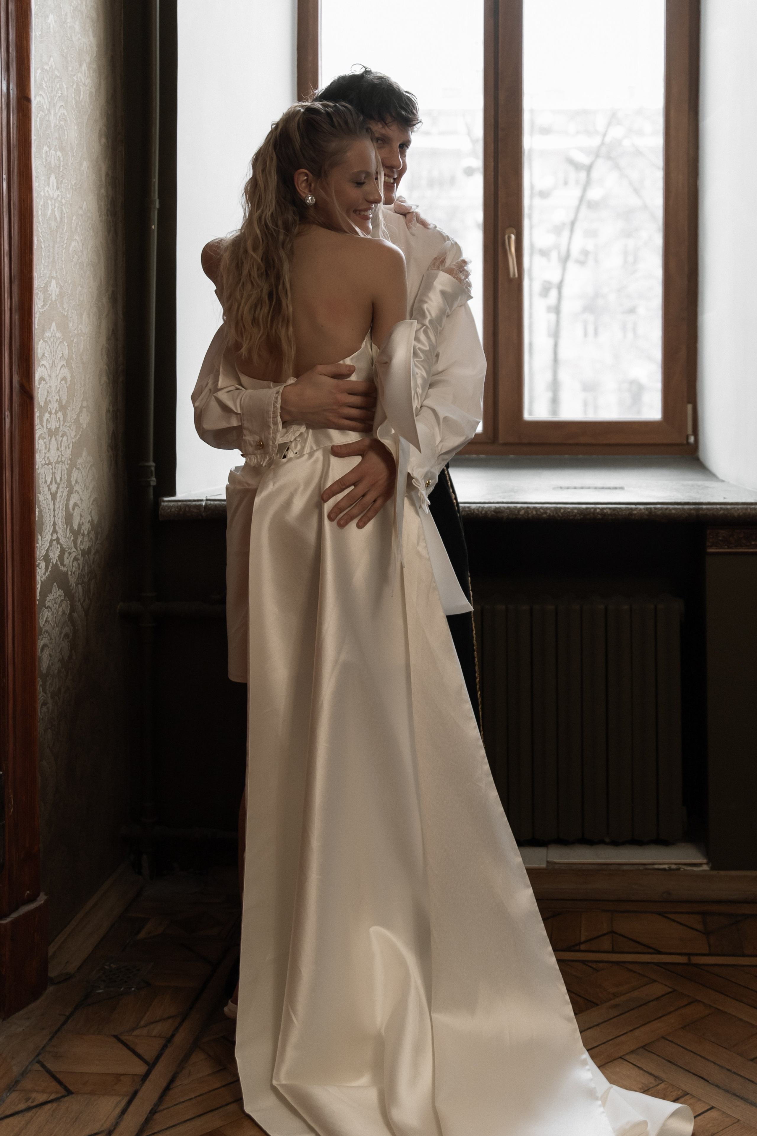 Свадебная съемка в исторической квартире на Чистых прудах. Ярослава Ерина — свадебный фотограф в Москве