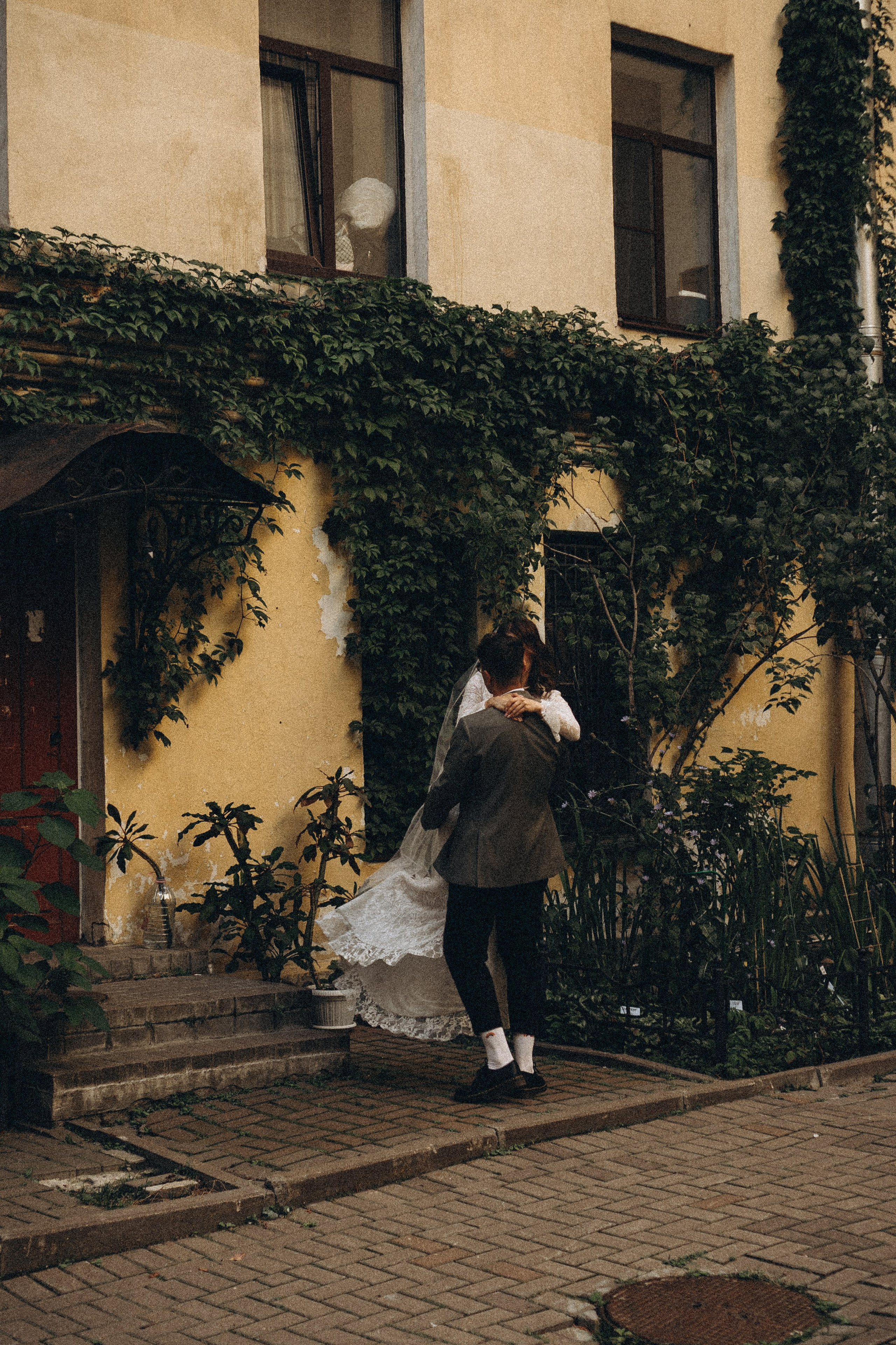 СВАДЕБНАЯ ПРОГУЛКА ВОЗЕ ИСАИКЕВСКОГО СОБОРА АСТОРИИ И ЗАКОНОДАЛЕТНОГО СОБРАНИЯ. Профессиональный фотограф, Санкт-Петербург — Виктория Богомолова