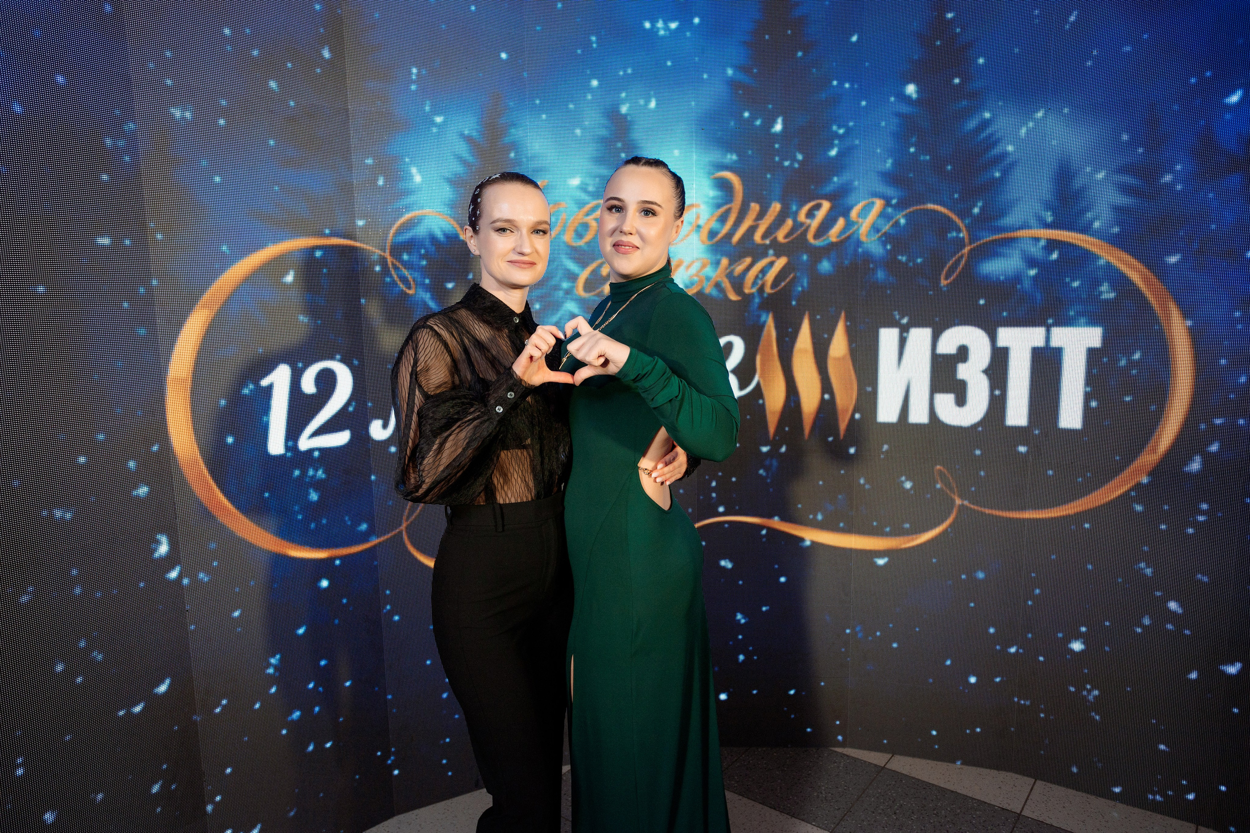 РЕПОРТАЖ: НОВЫЙ ГОД В ДК МЕТАЛЛУРГ. Профессиональный фотограф в Ижевске Леша Петров