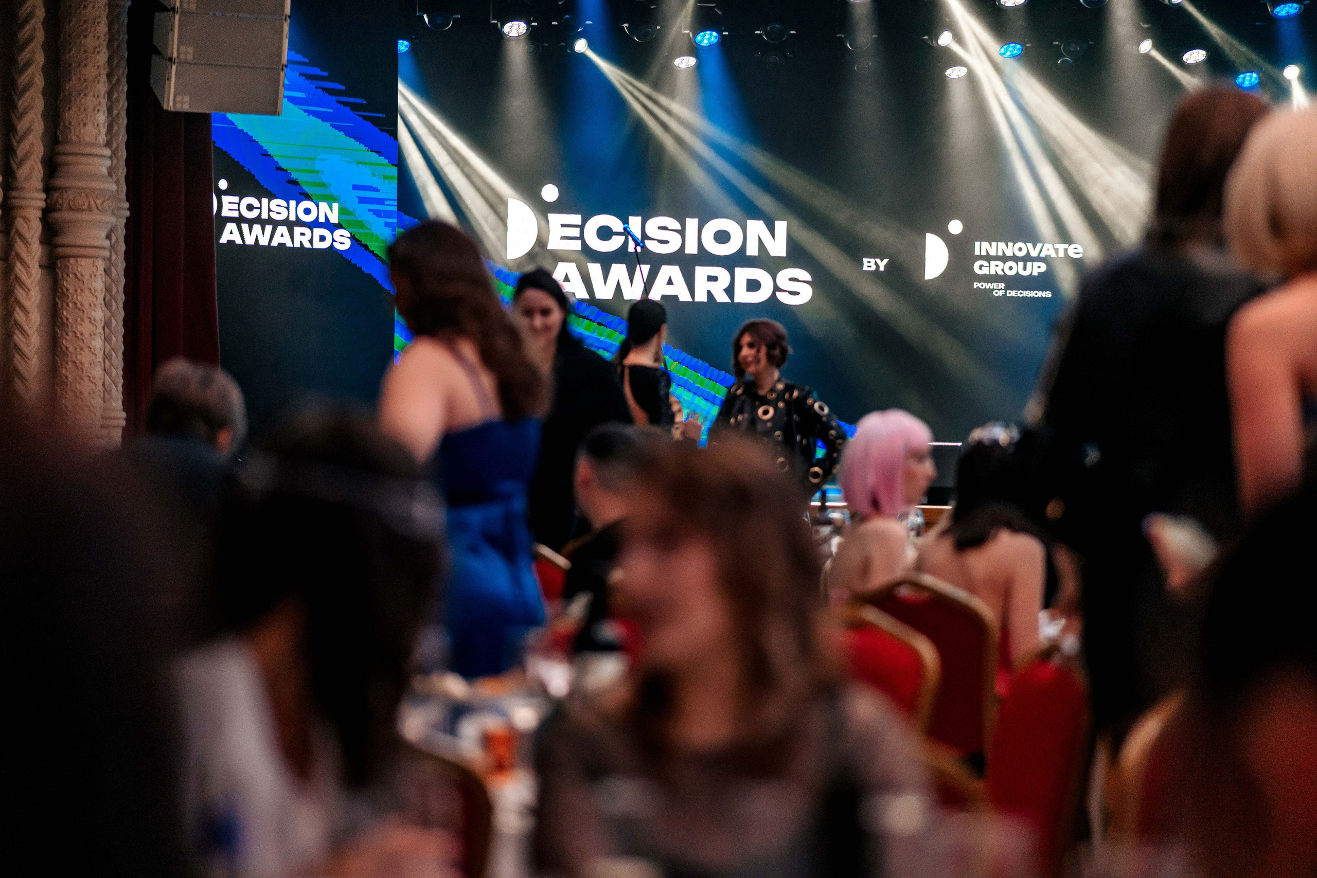 INNOVATE GROUP. Максим Комаров — Профессиональный фотограф