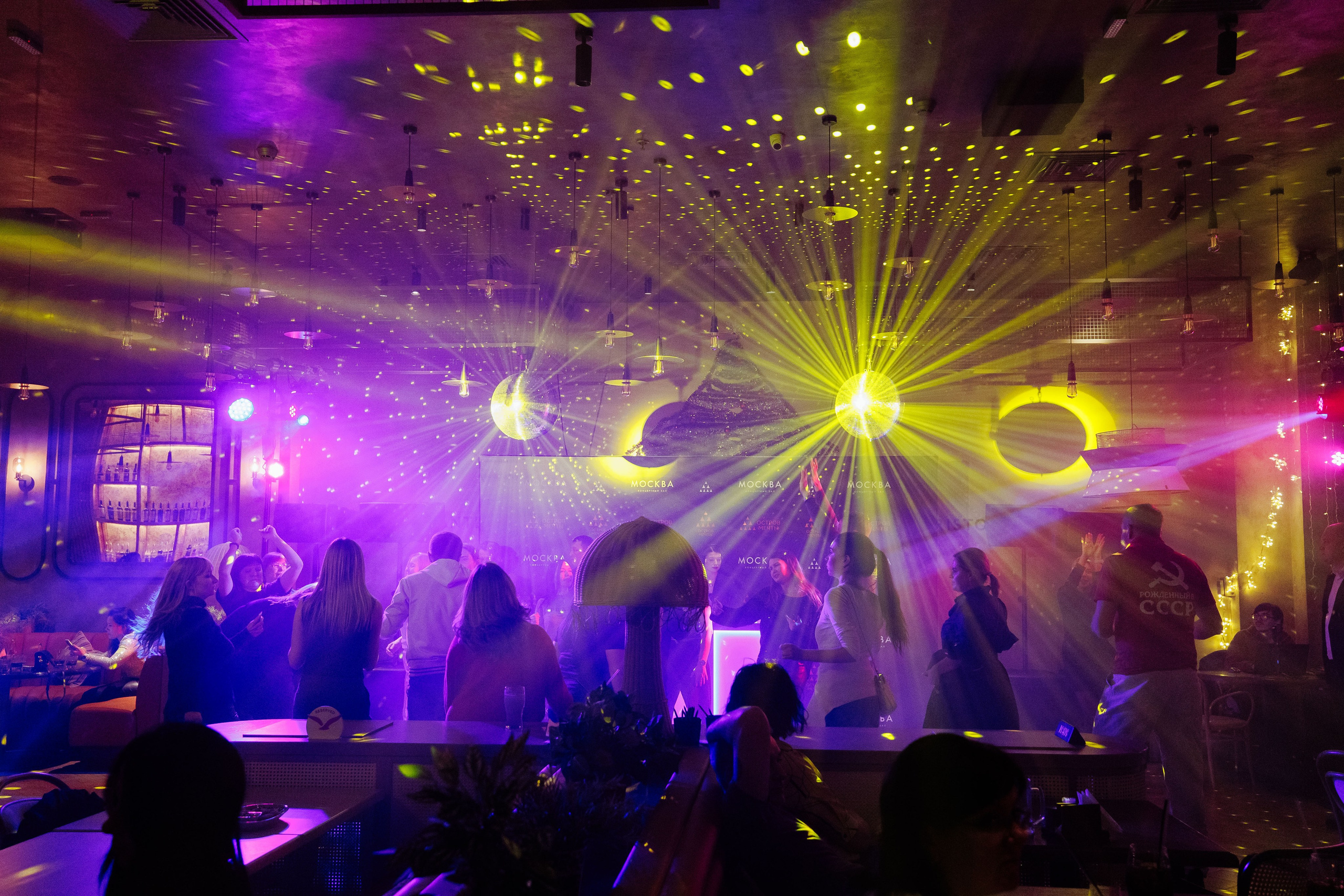 Открытие ресторана Baleno в Острове мечты. Репортажный фотограф на мероприятие в Москве Алексей Терентьев